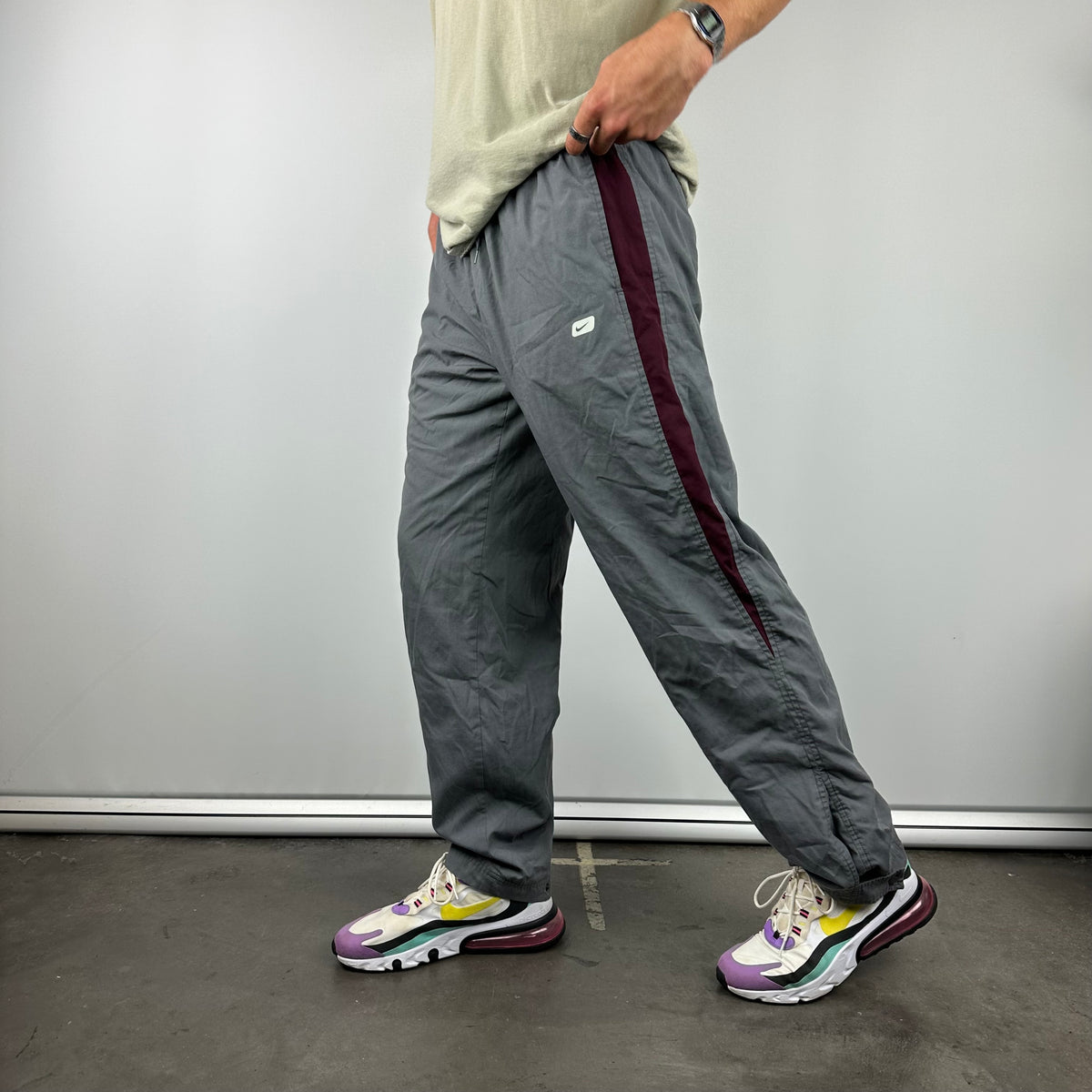 Nike Grey Swoosh Track Pants M Jamie Online Vintage