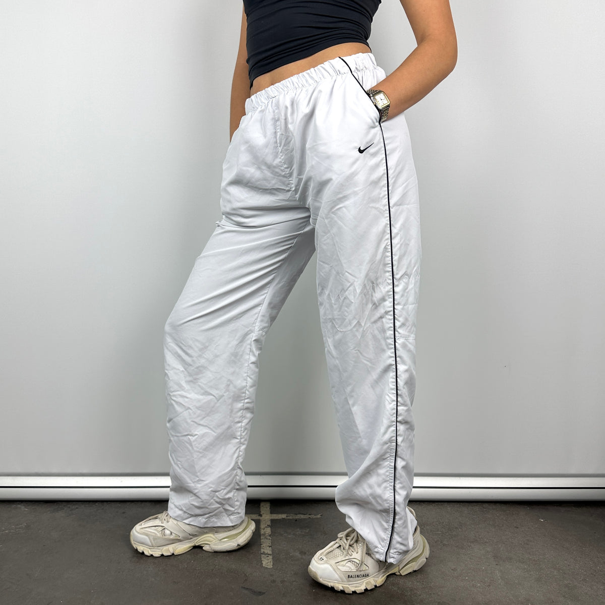 Nike White Embroidered Swoosh Track Pants (XL) – Jamie Online Vintage