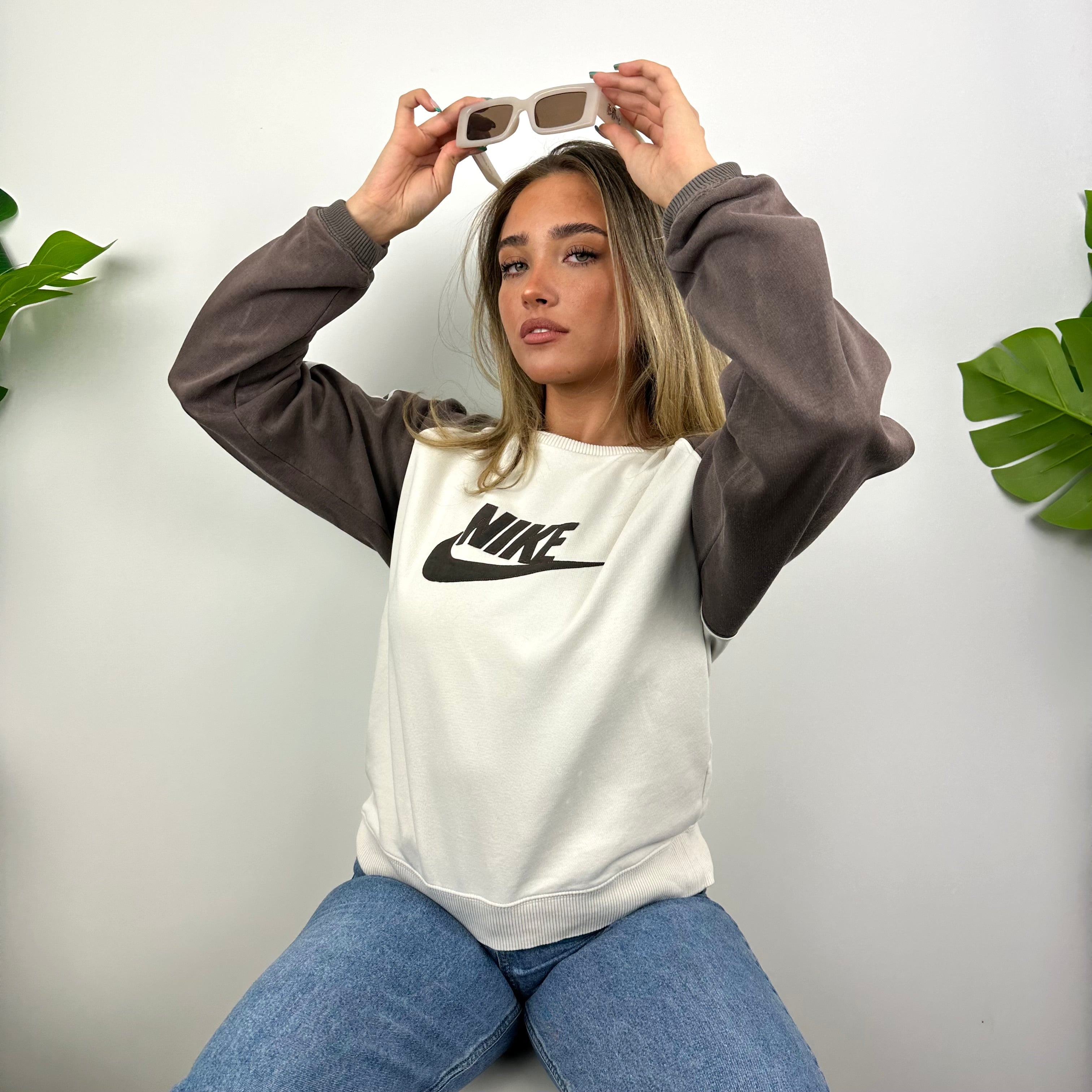 Nike White Embroidered Spell Out Sweatshirt (S)