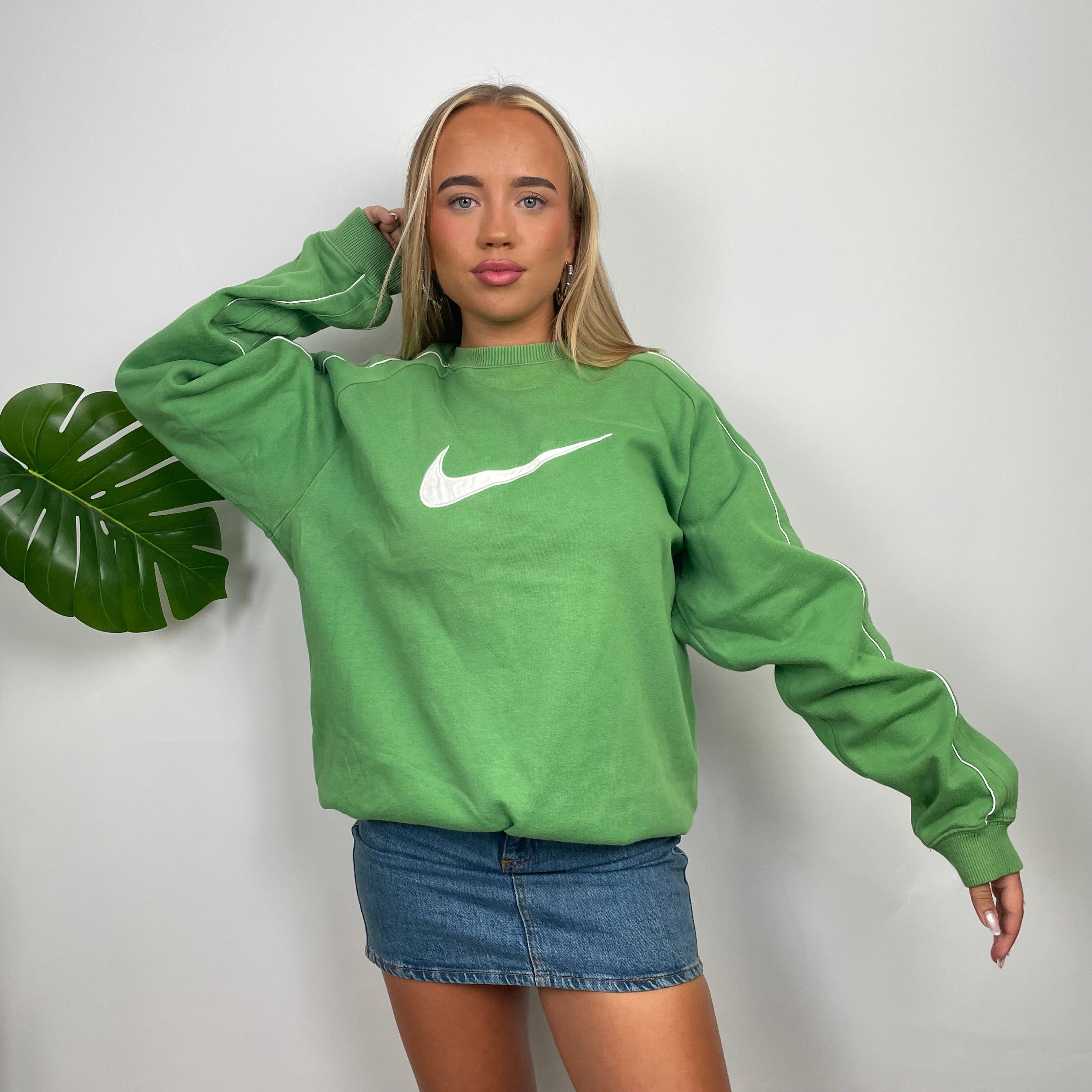 Nike RARE Green Embroidered Swoosh Sweatshirt (M)