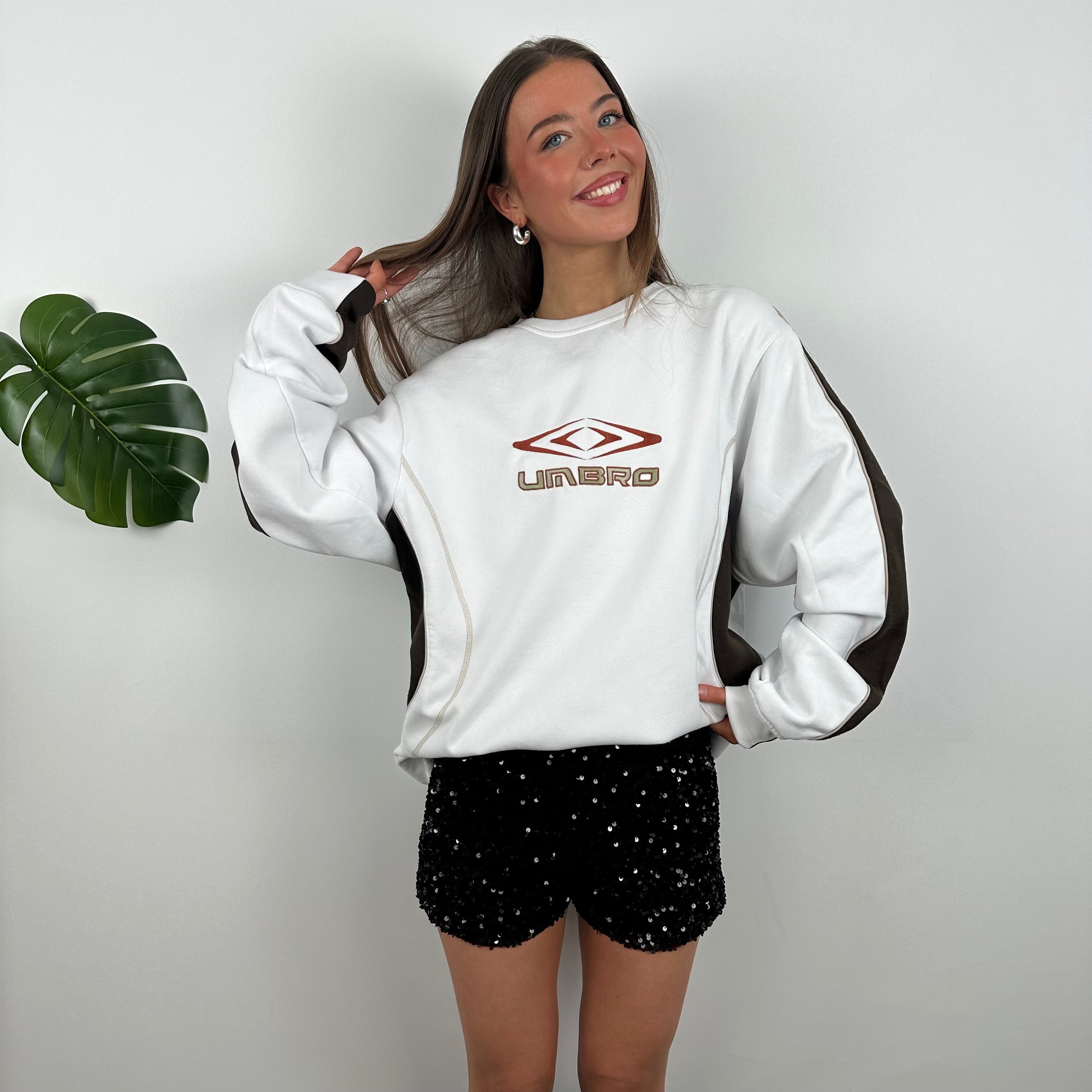 Umbro White Embroidered Spell Out Sweatshirt (XL)