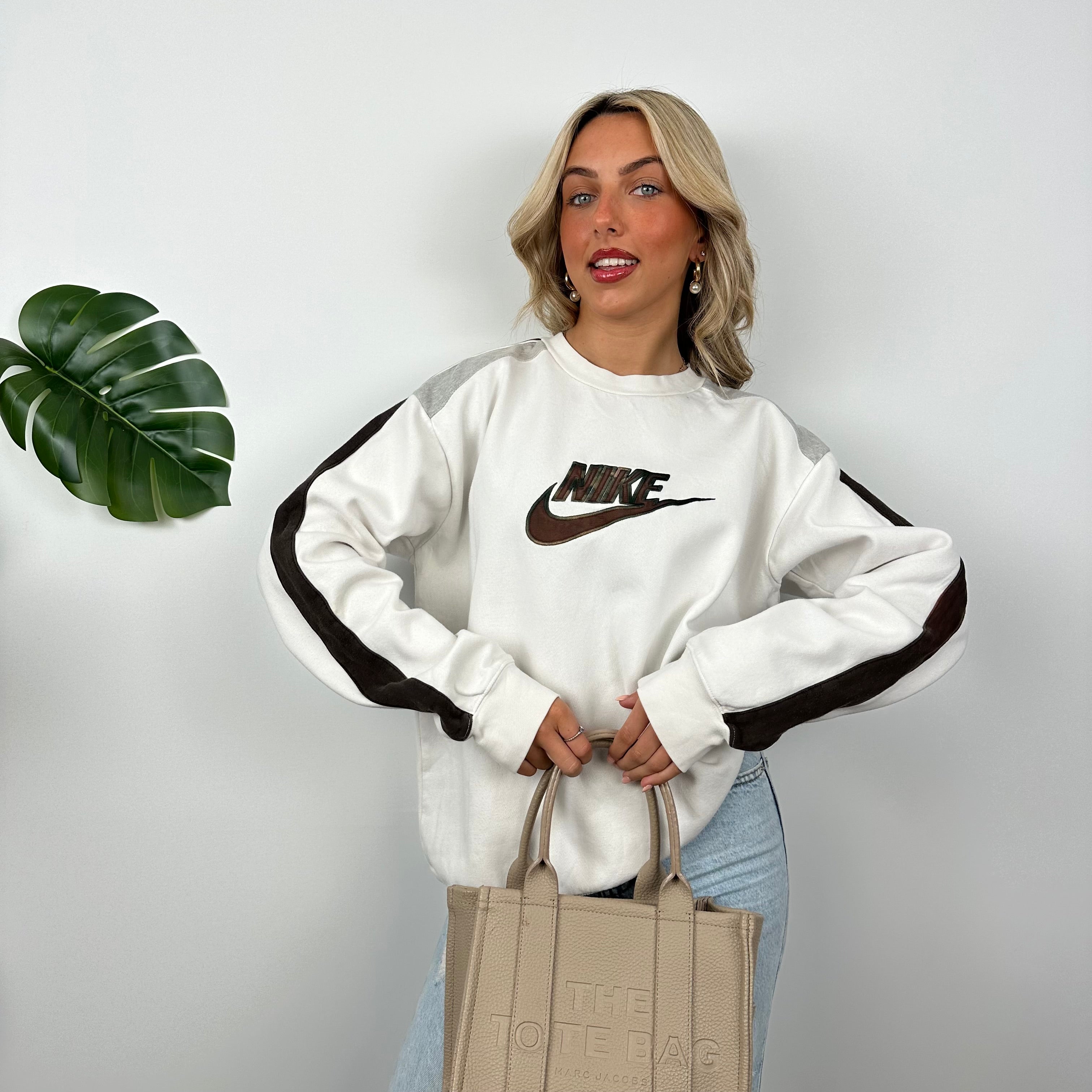 Nike RARE White Embroidered Spell Out Sweatshirt (S)