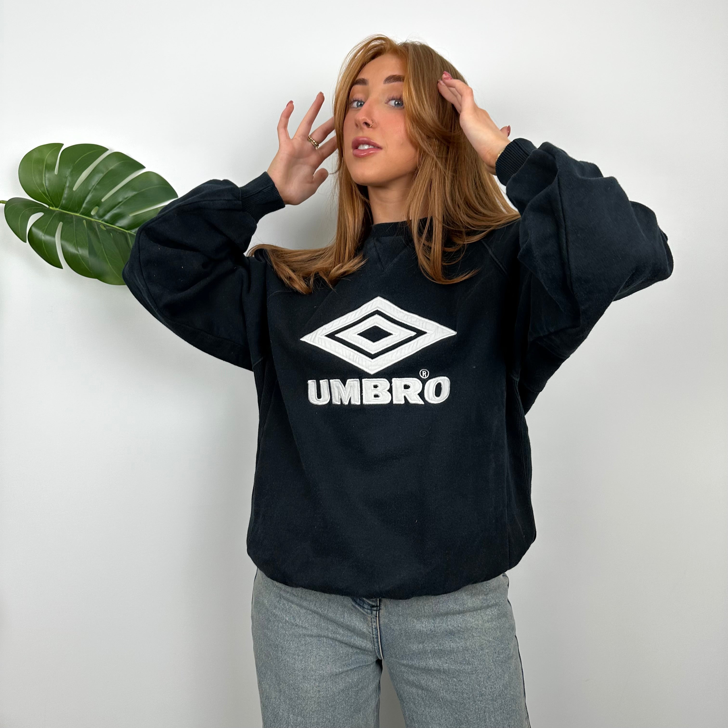 Umbro Black Embroidered Spell Out Sweatshirt (M)