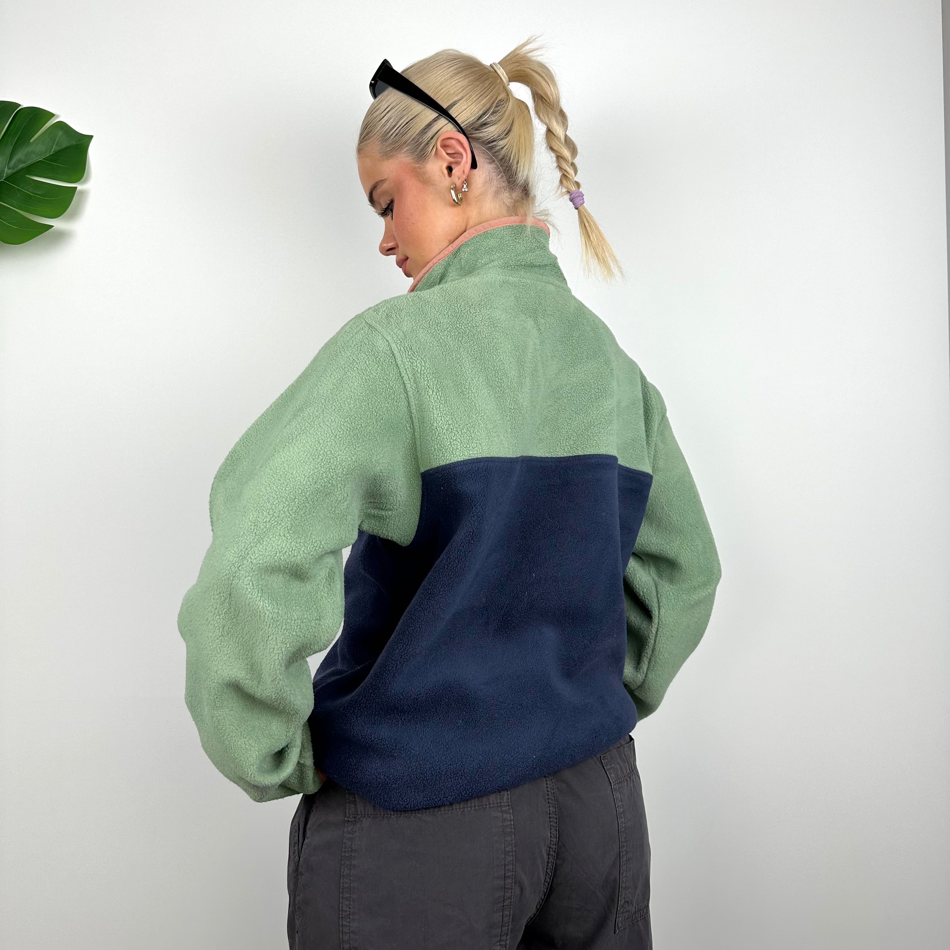Patagonia Green Embroidered Spell Out Teddy Bear Fleece Sweatshirt (M)