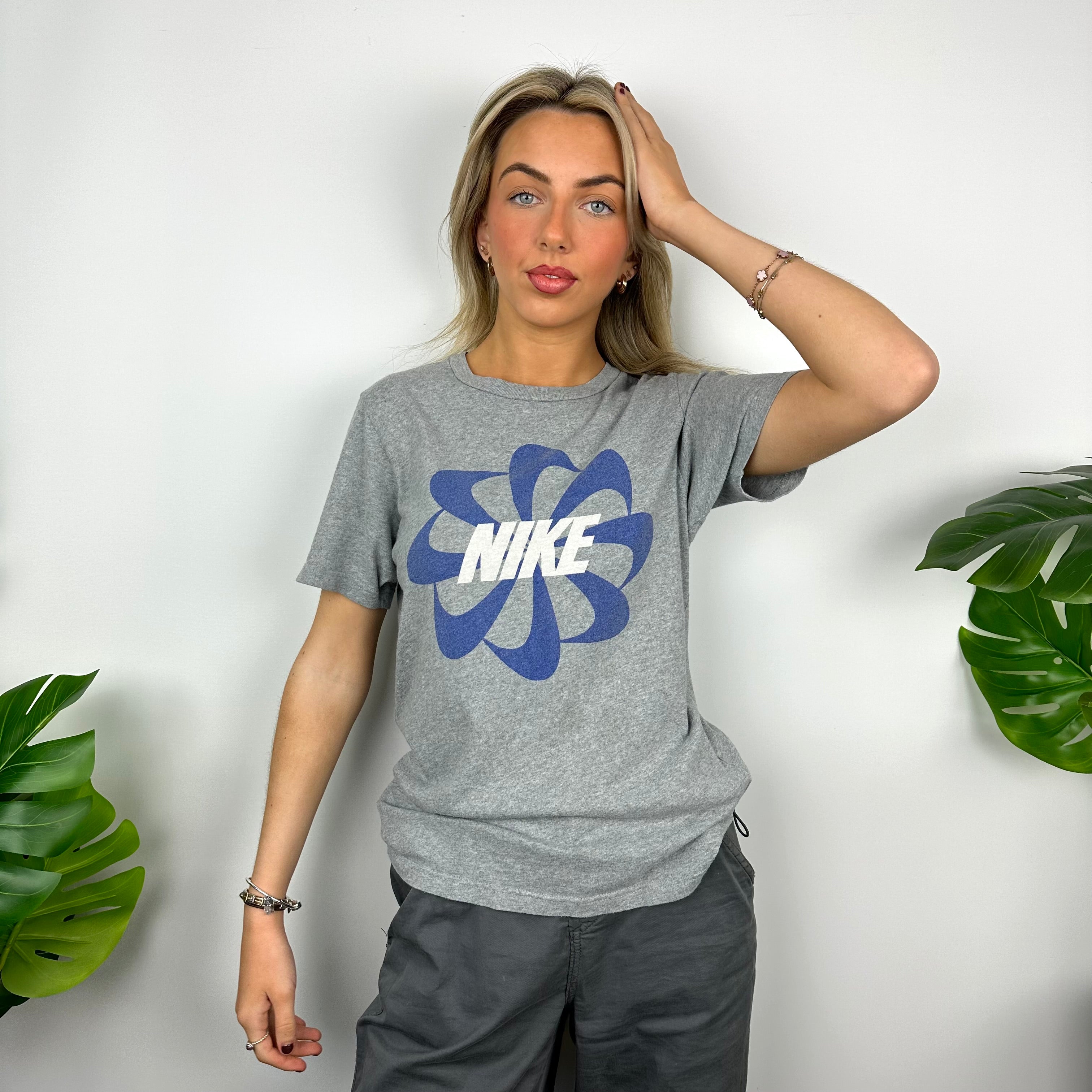 Nike Grey Spell Out T Shirt (S)