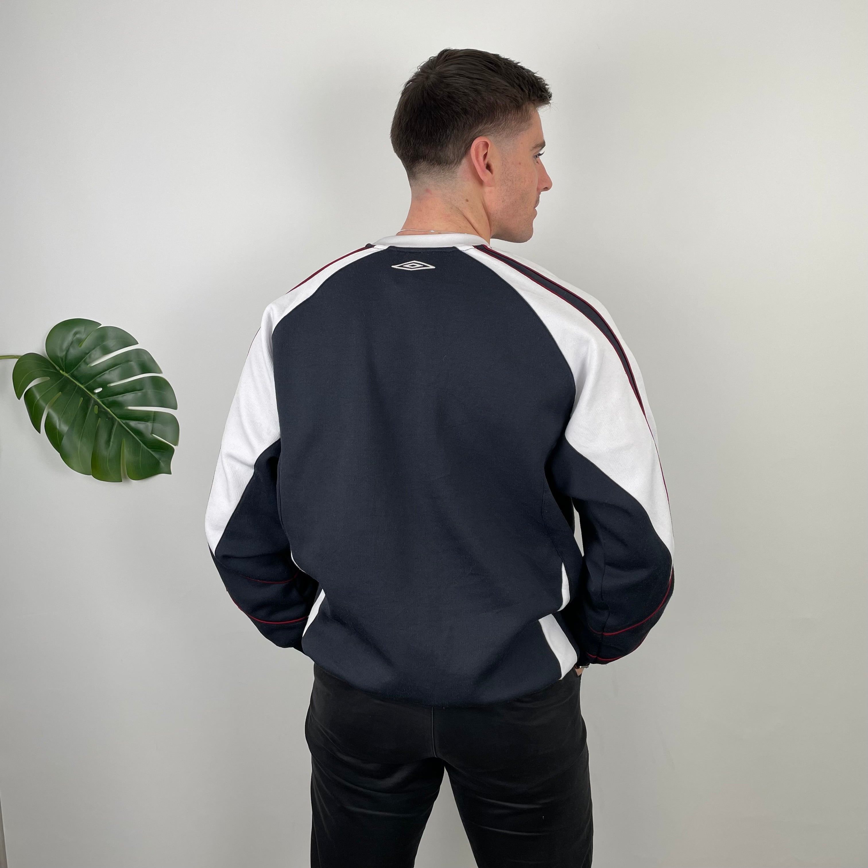 Umbro Navy Embroidered Spell Out Sweatshirt (L)