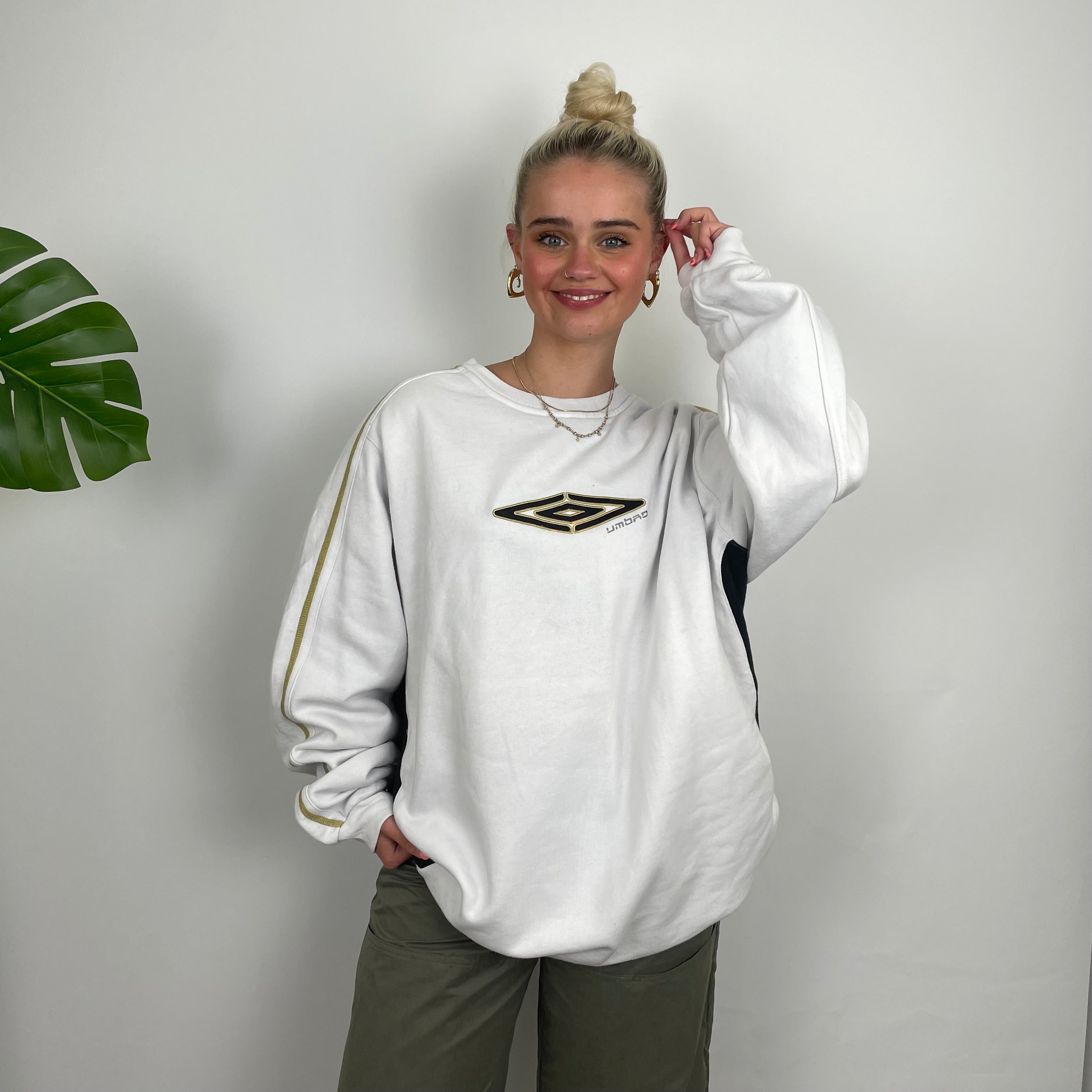 Umbro White Embroidered Spell Out Sweatshirt (XXL)