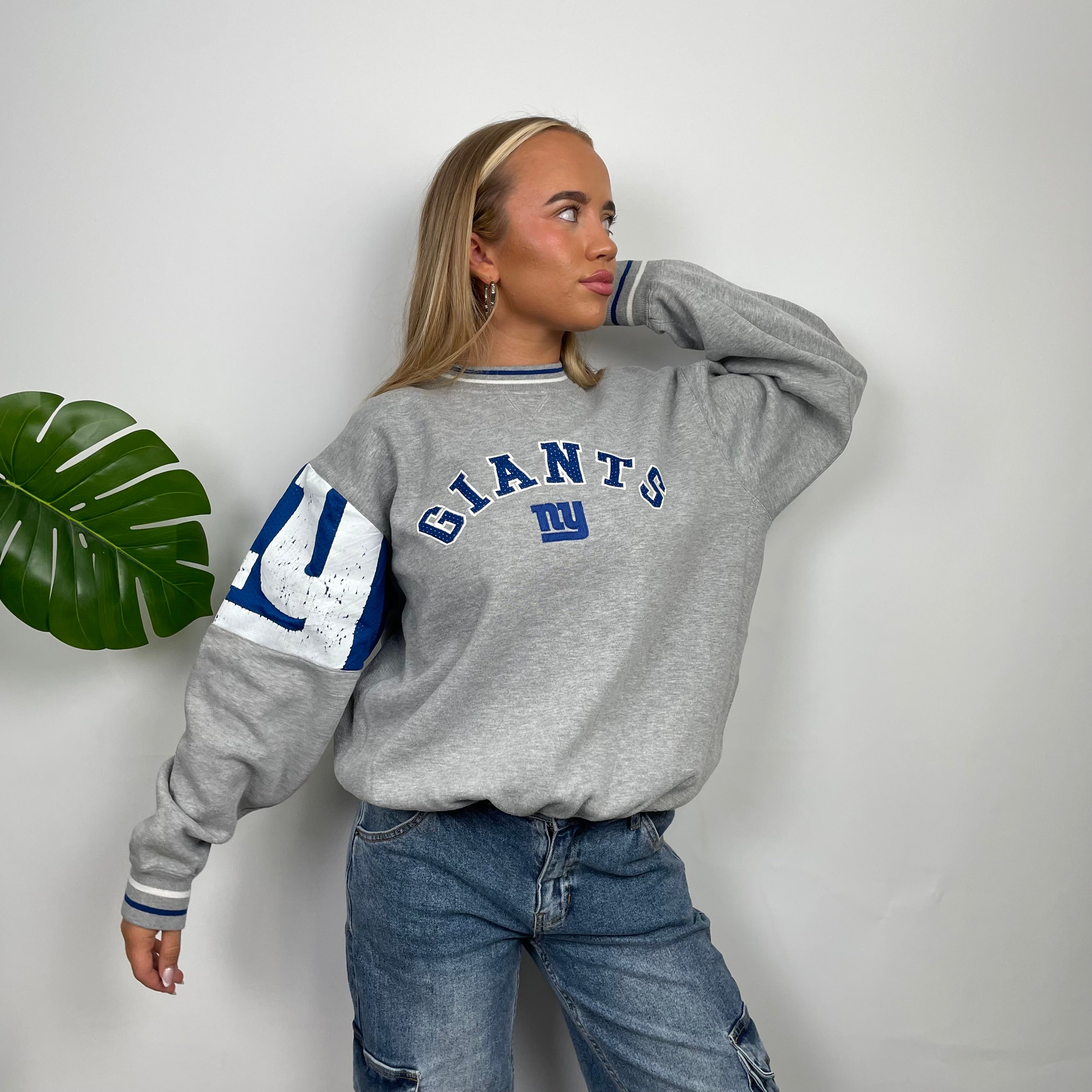 New York Giants Grey Embroidered Spell Out Sweatshirt (M)