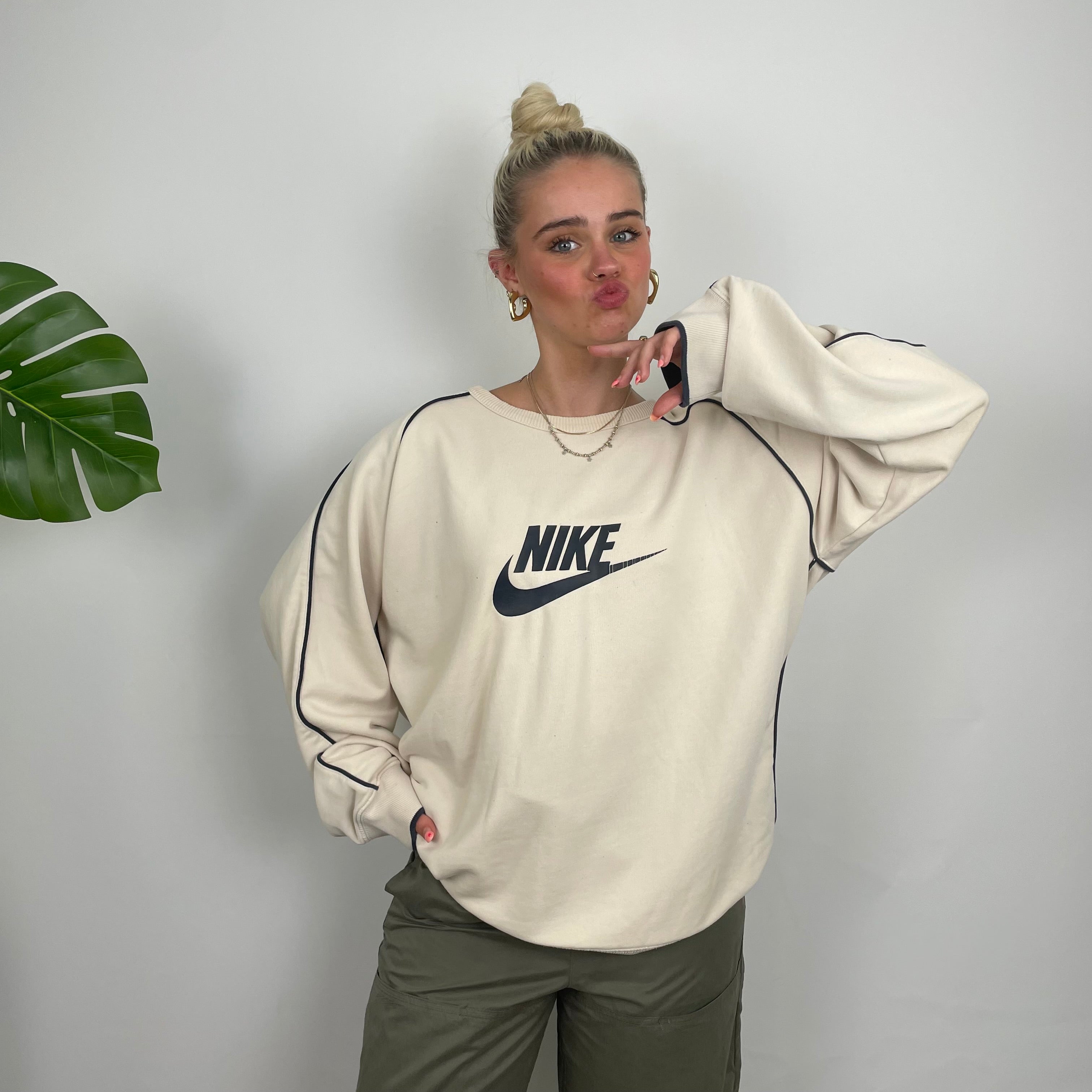 Nike Cream Embroidered Spell Out Sweatshirt (L)