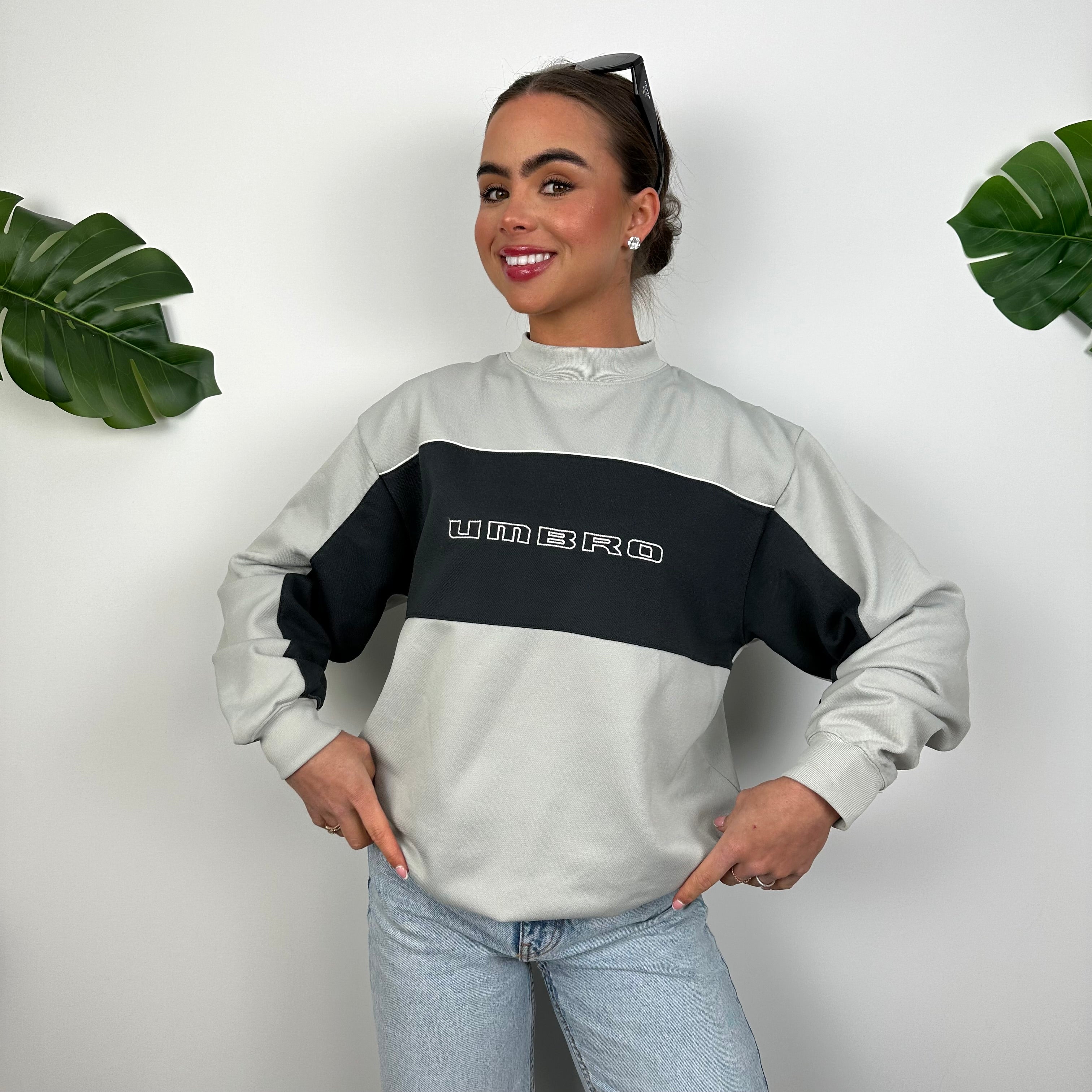 Umbro Grey Embroidered Spell Out Sweatshirt (S)