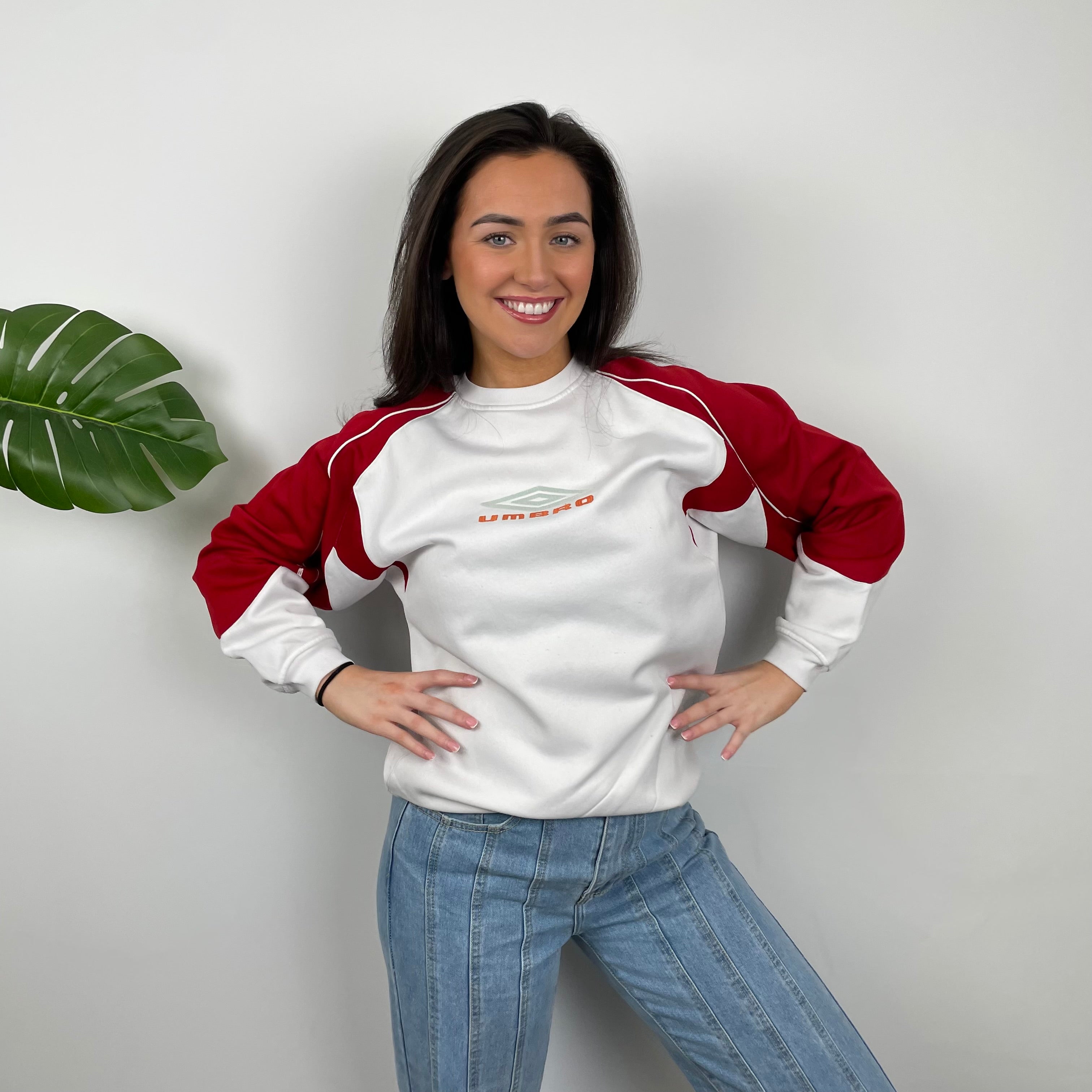 Umbro White Embroidered Spell Out Sweatshirt (L)