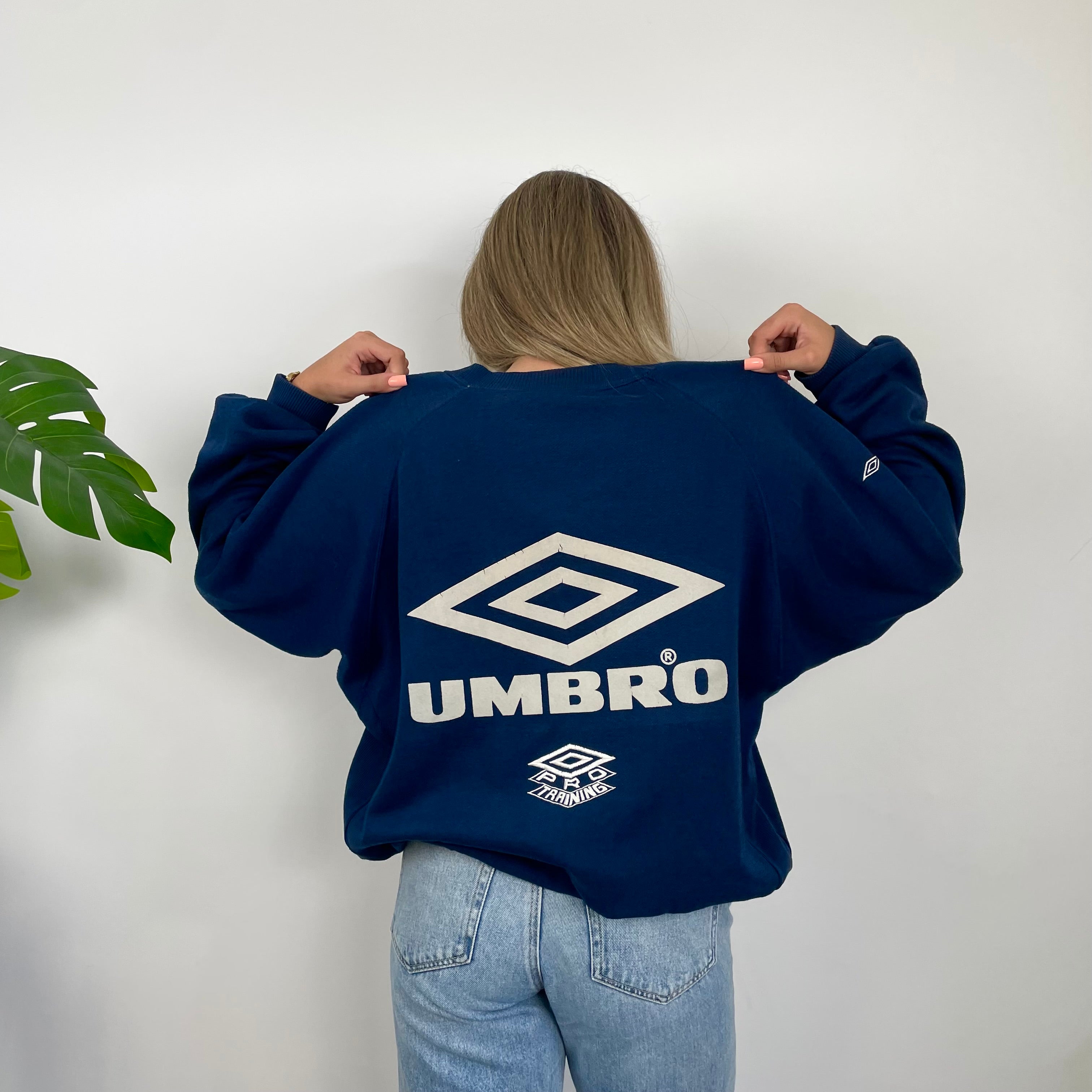 Umbro Navy Embroidered Spell Out Sweatshirt (M)