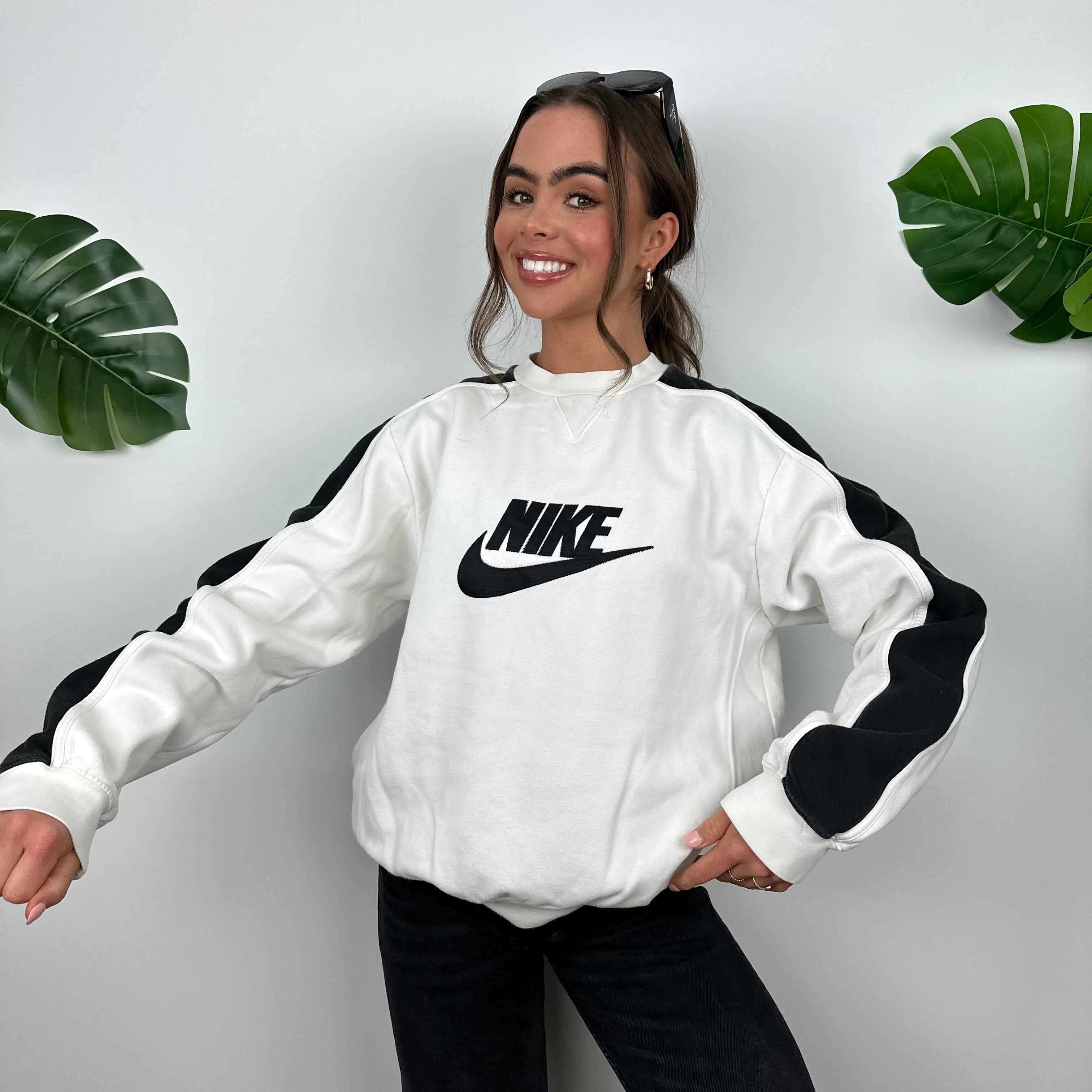 Nike White Embroidered Spell Out Sweatshirt (M)