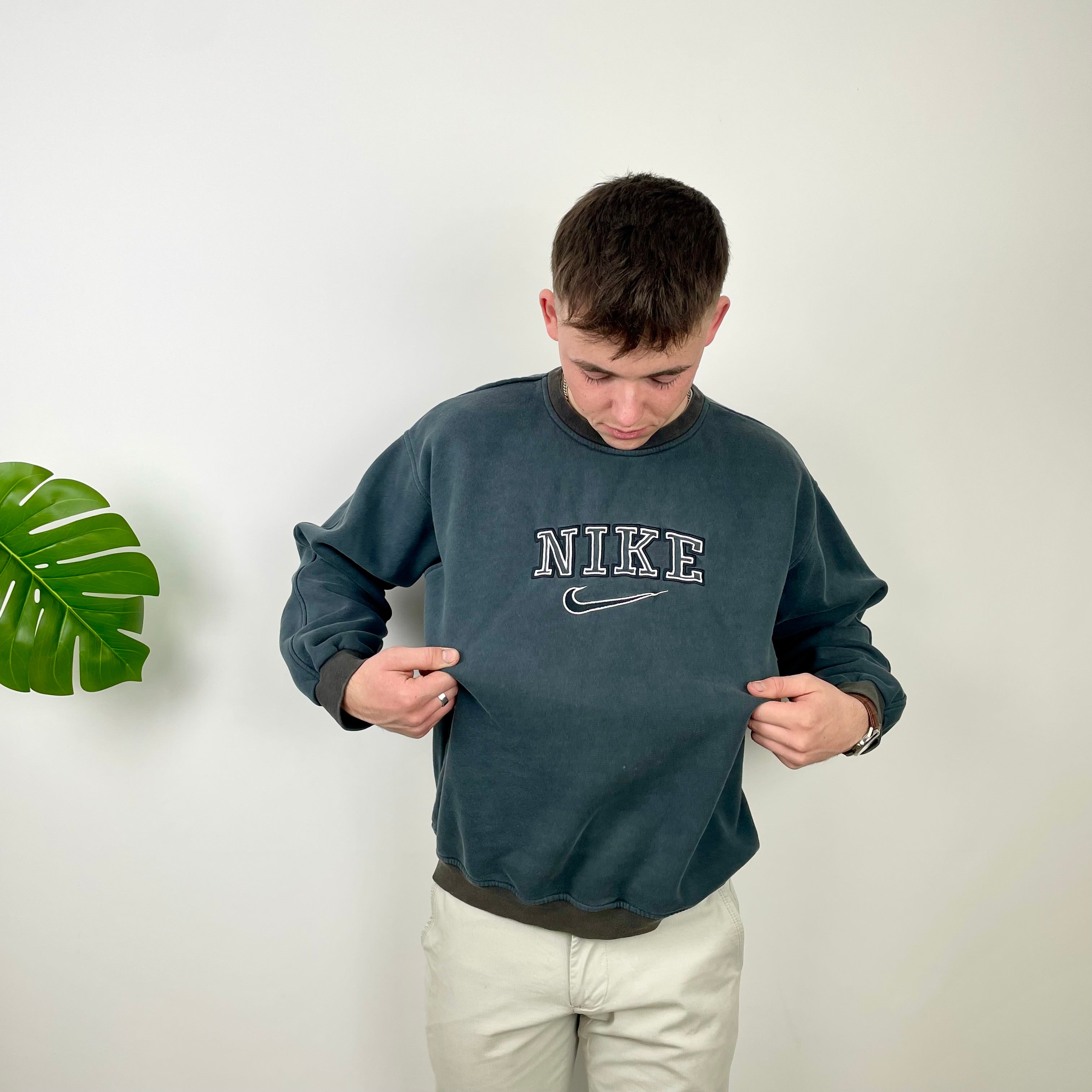Nike Black Navy Embroidered Spell Out Sweatshirt (M)