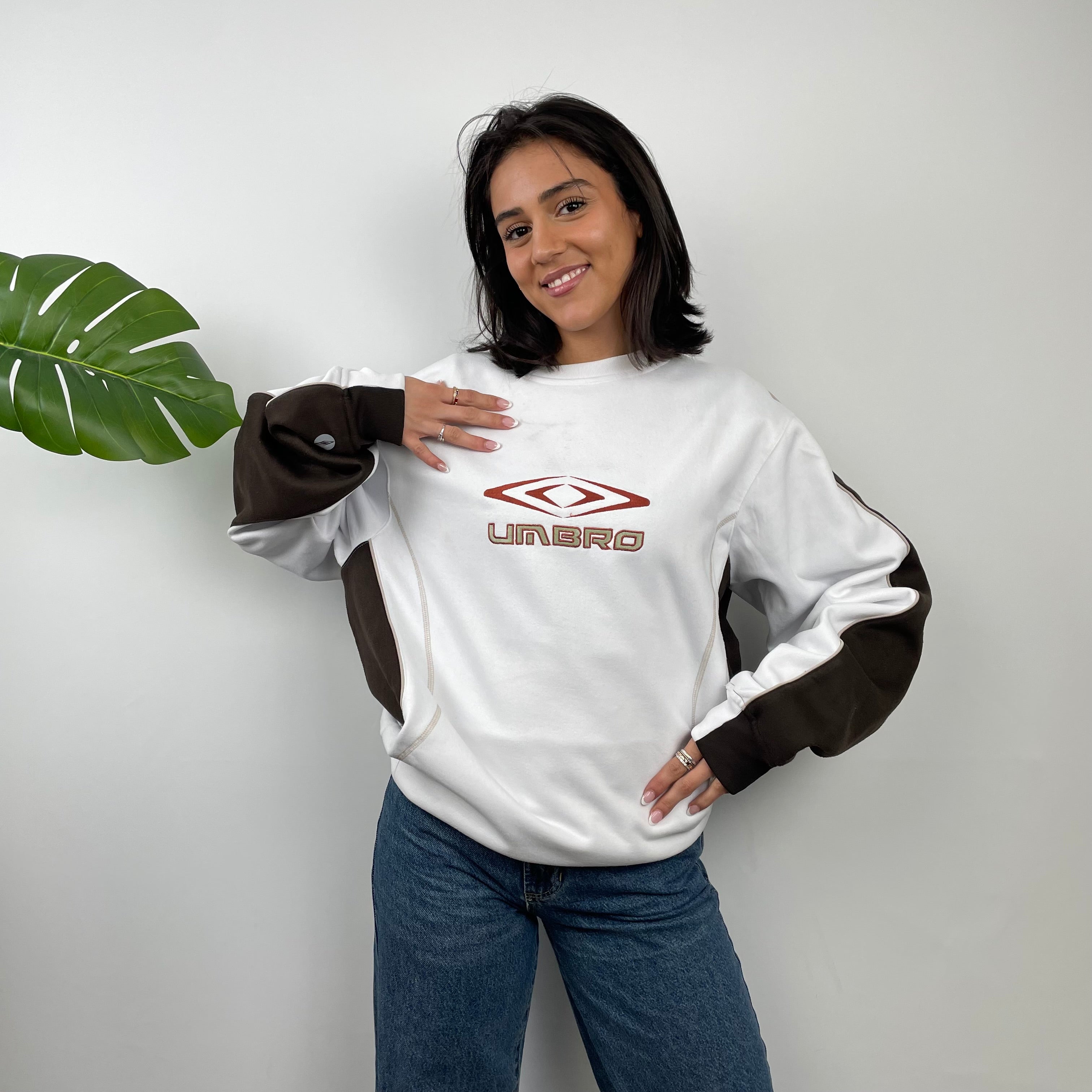 Umbro White Embroidered Spell Out Sweatshirt (XL)