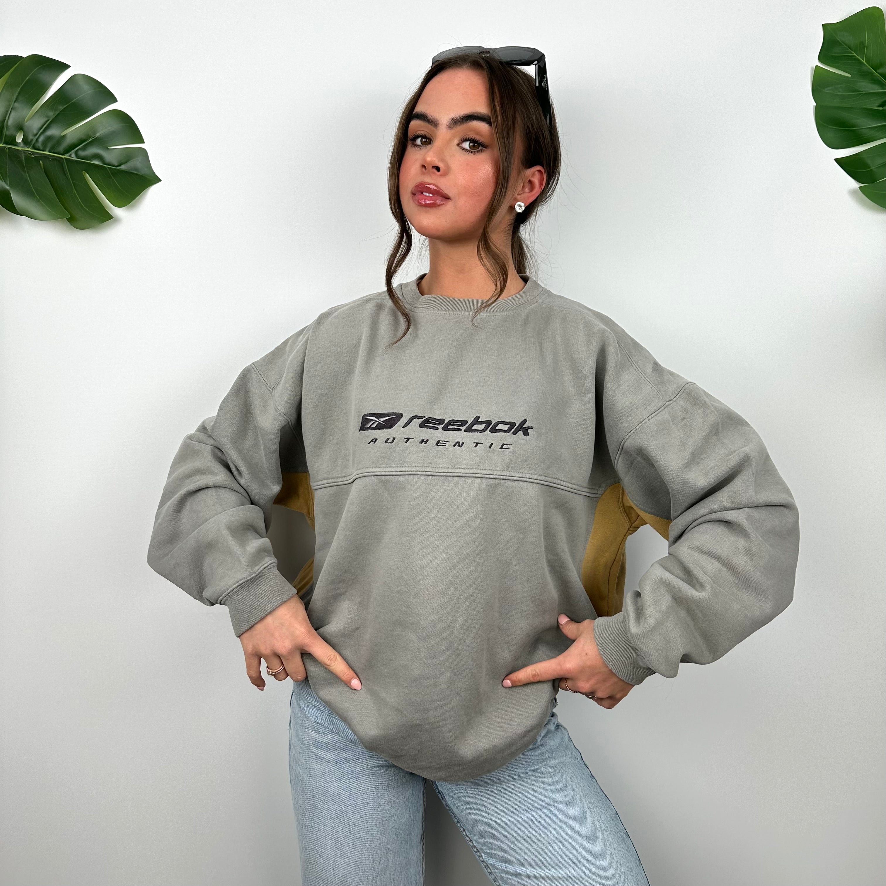 Reebok Grey Embroidered Spell Out Sweatshirt (M)