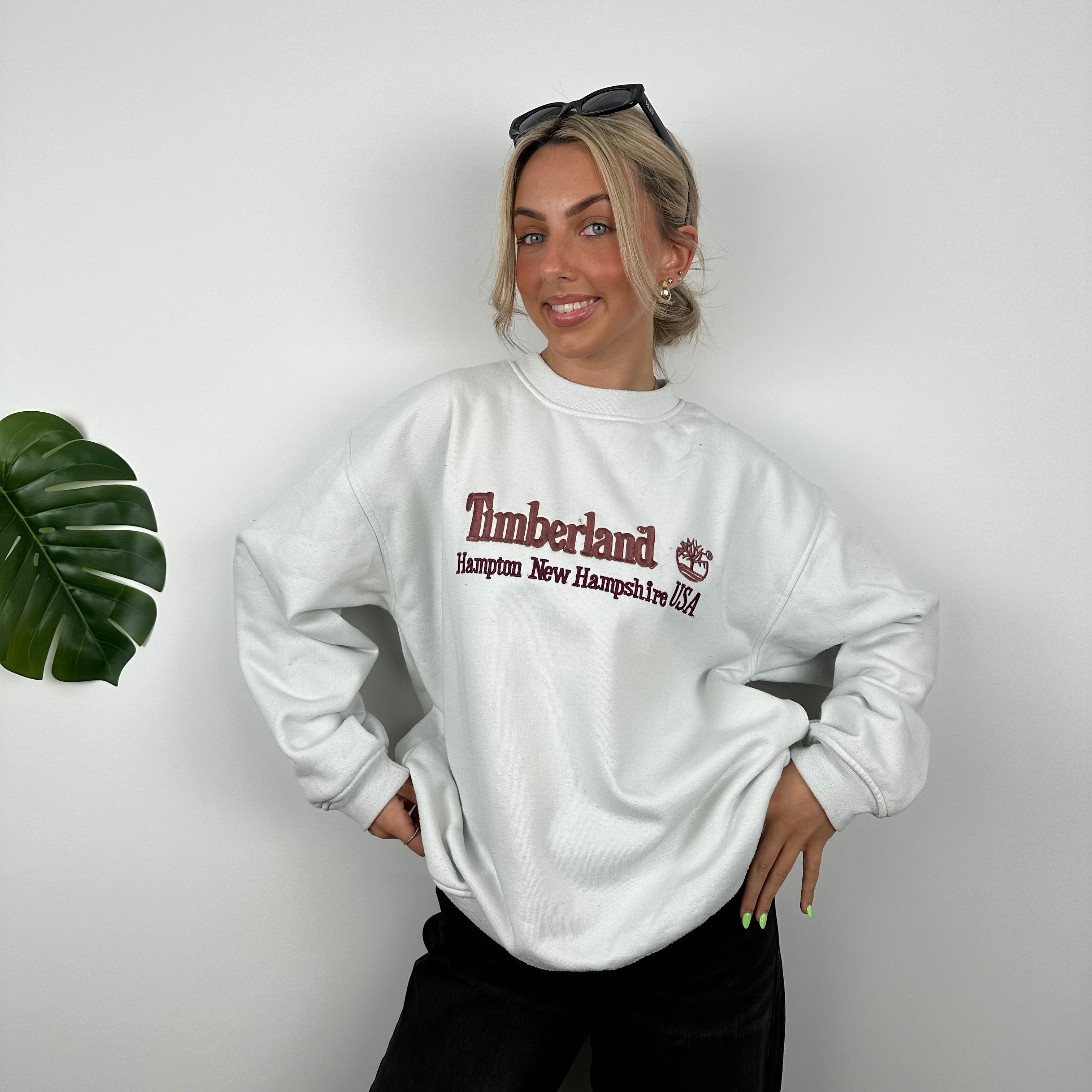 Timberland White Embroidered Spell Out Sweatshirt (M)