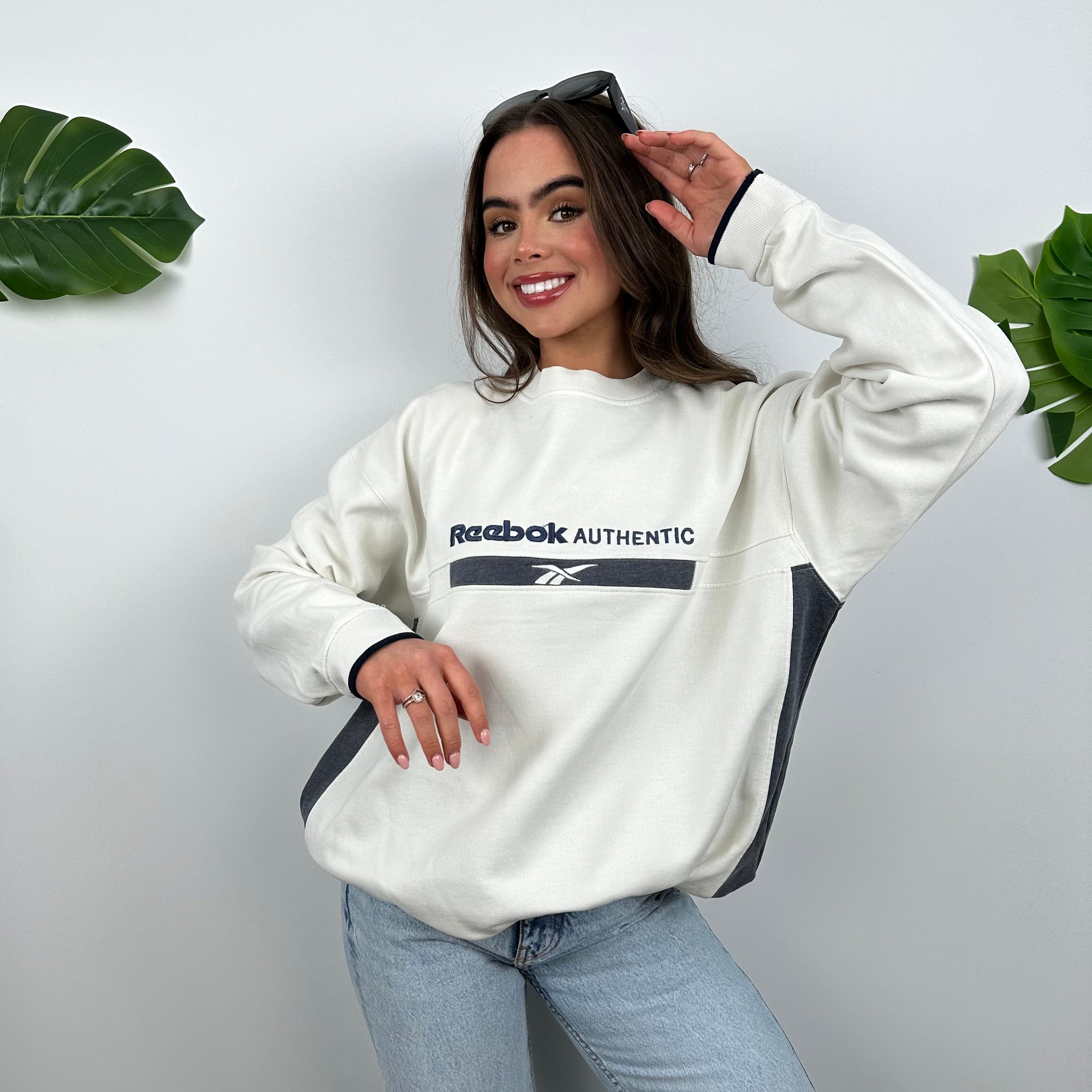 Reebok White Embroidered Spell Out Sweatshirt (L)