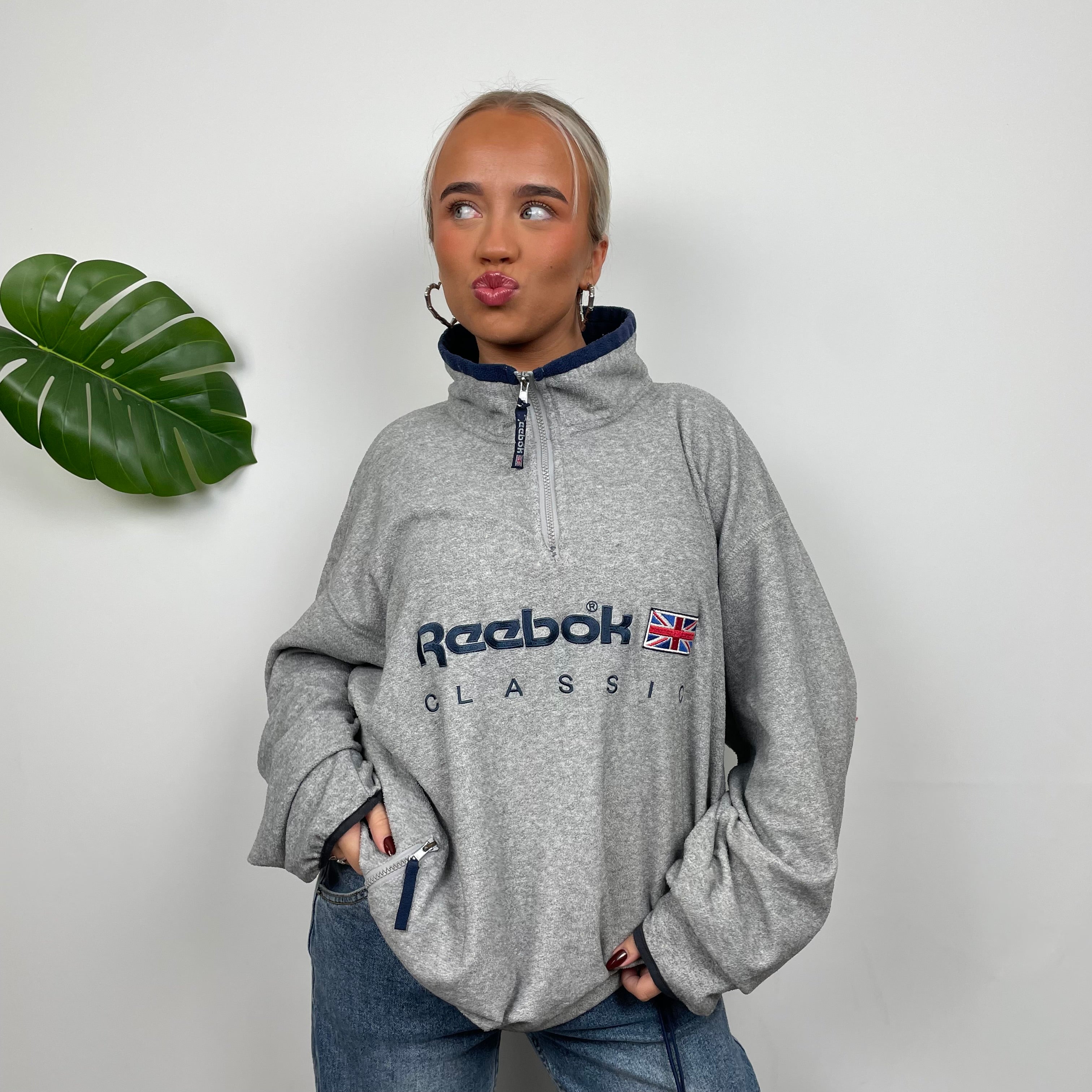 Reebok RARE Grey Embroidered Spell Out Teddy Bear Fleece Quarter Zip Sweatshirt (L)