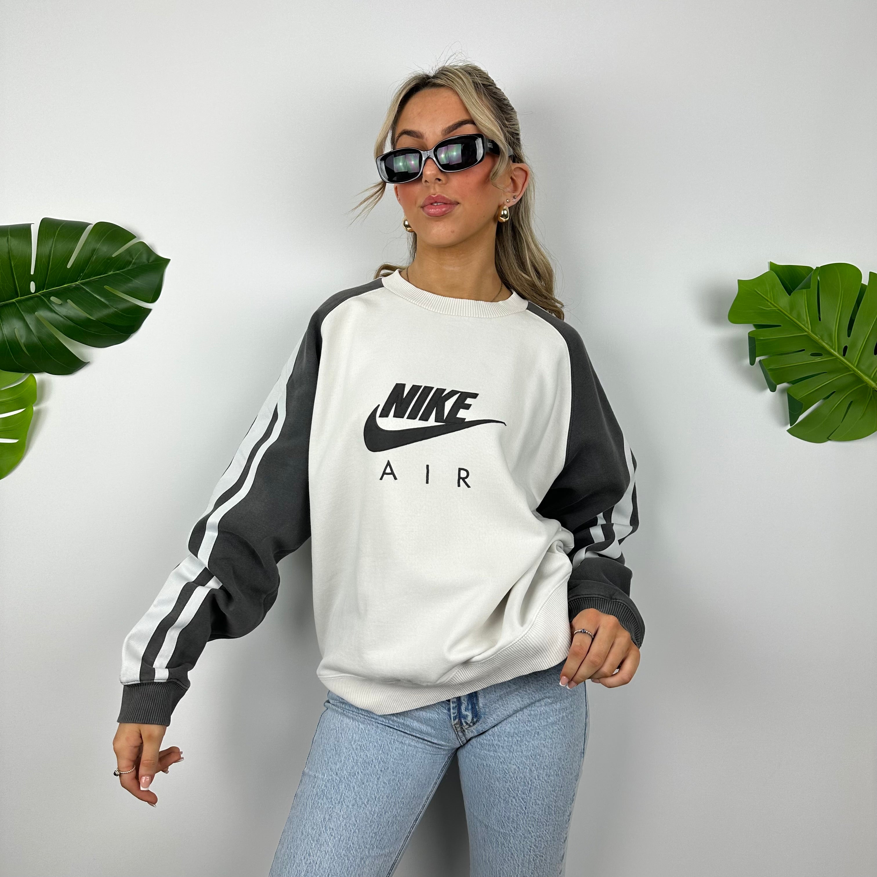 Nike White Embroidered Spell Out Sweatshirt (M)