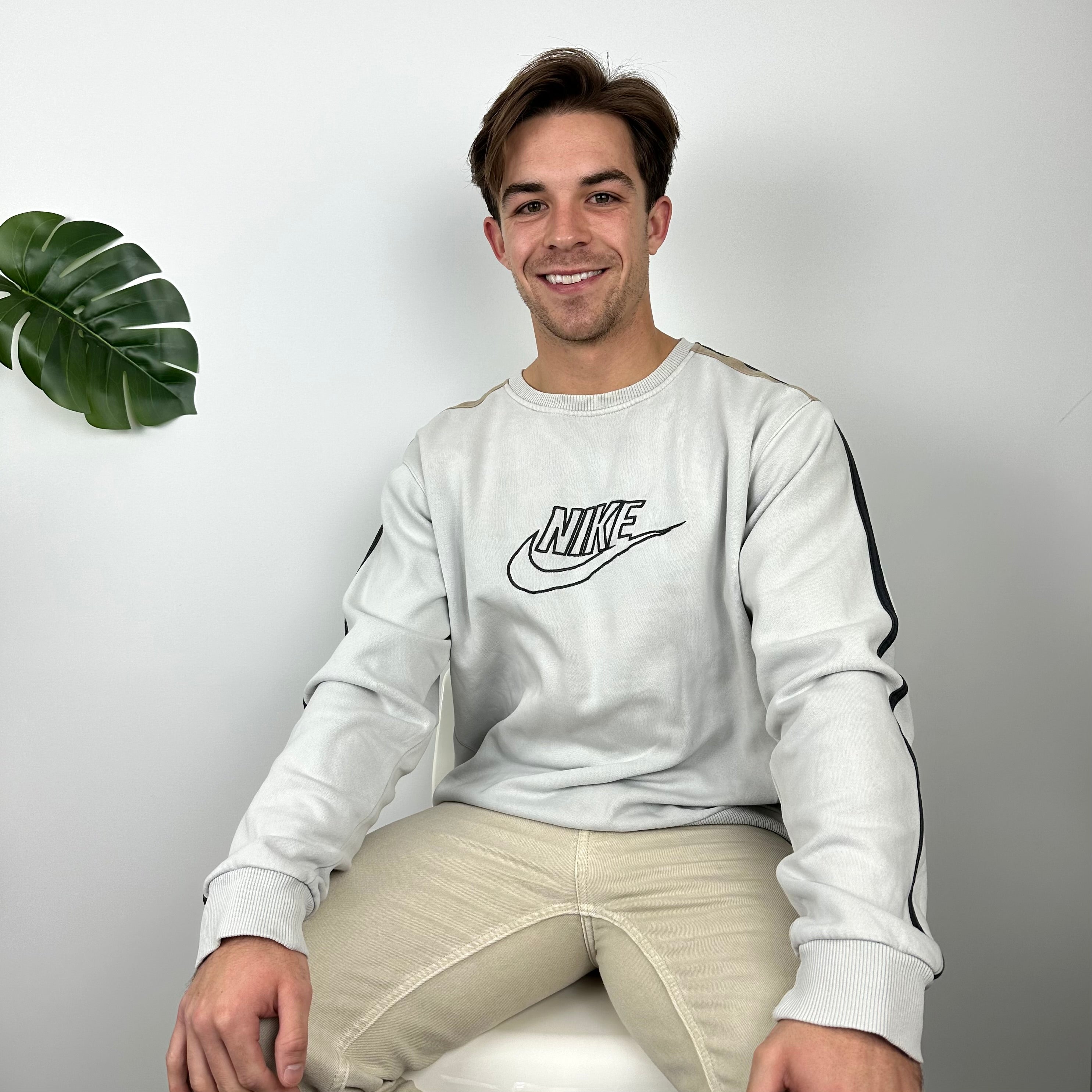 Nike White Embroidered Spell Out Sweatshirt (L)