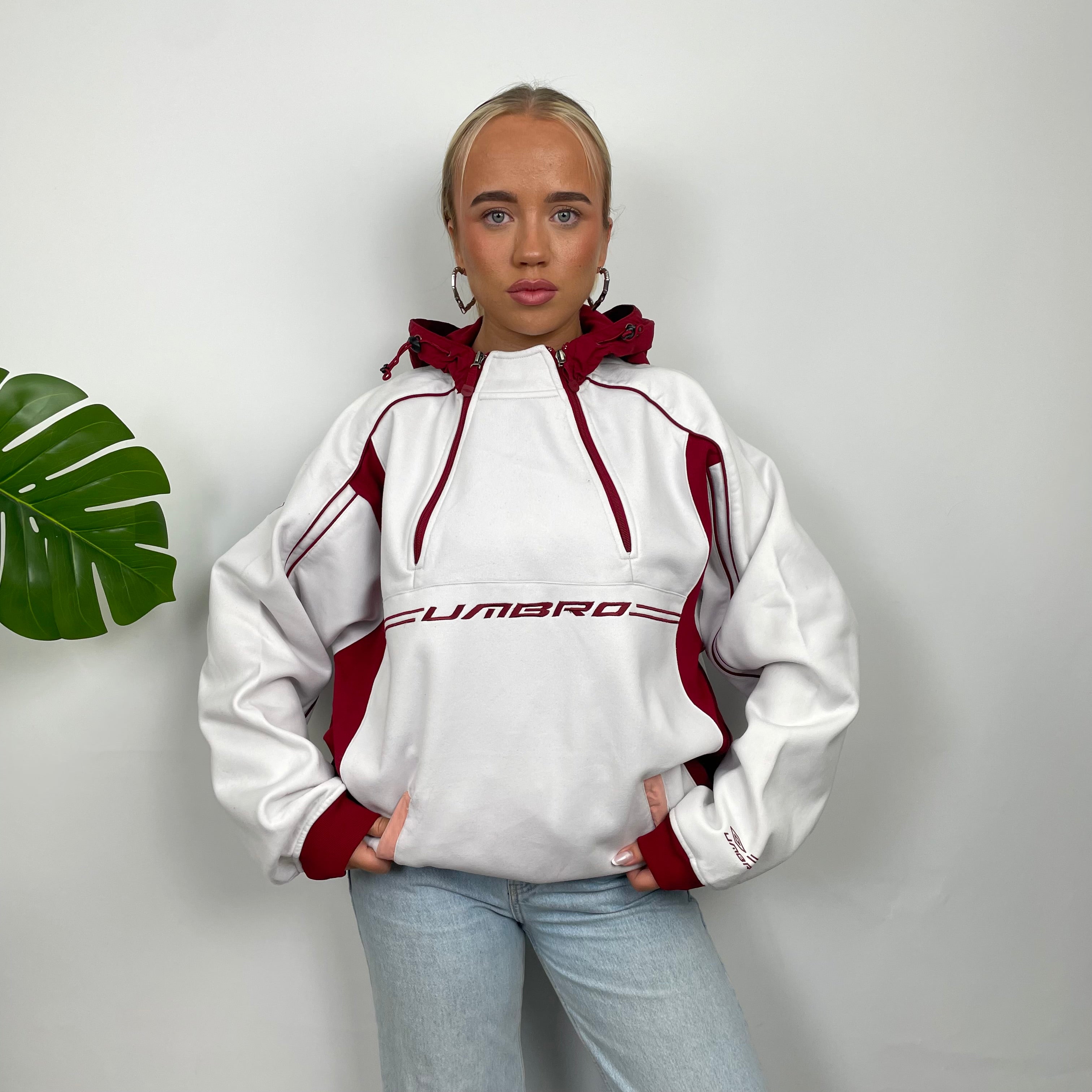 Umbro White Embroidered Spell Out Hoodie (XL)