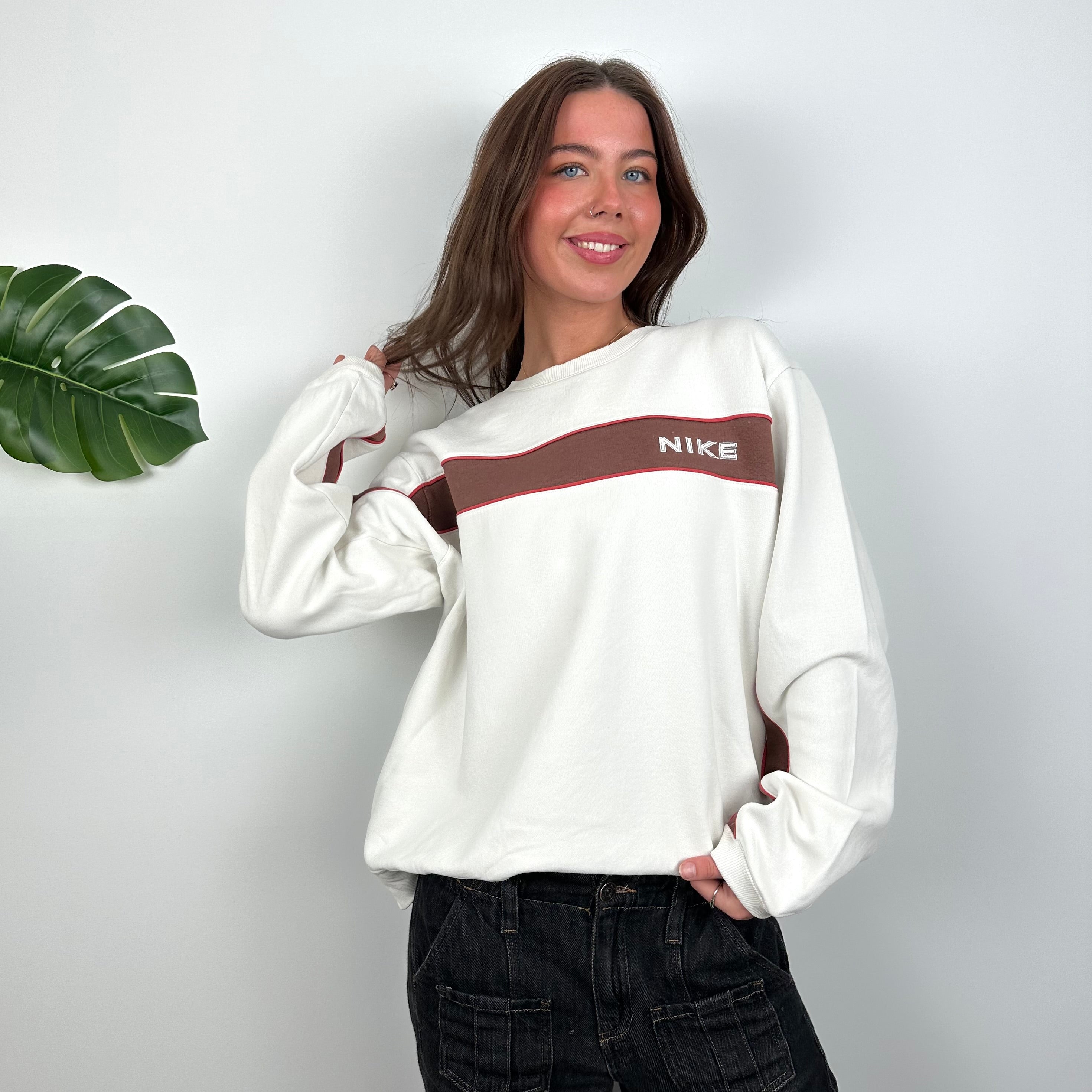 Nike White Embroidered Spell Out Sweatshirt (M)
