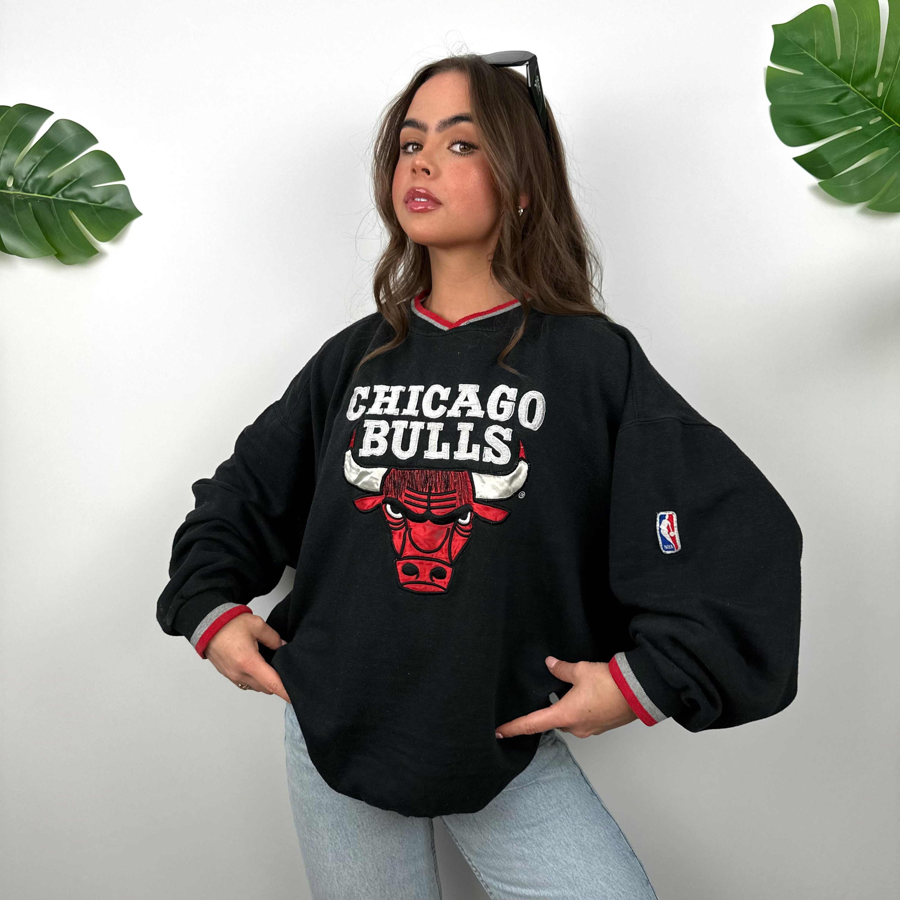 Chicago Bulls RARE Black Embroidered Spell Out Sweatshirt (M)