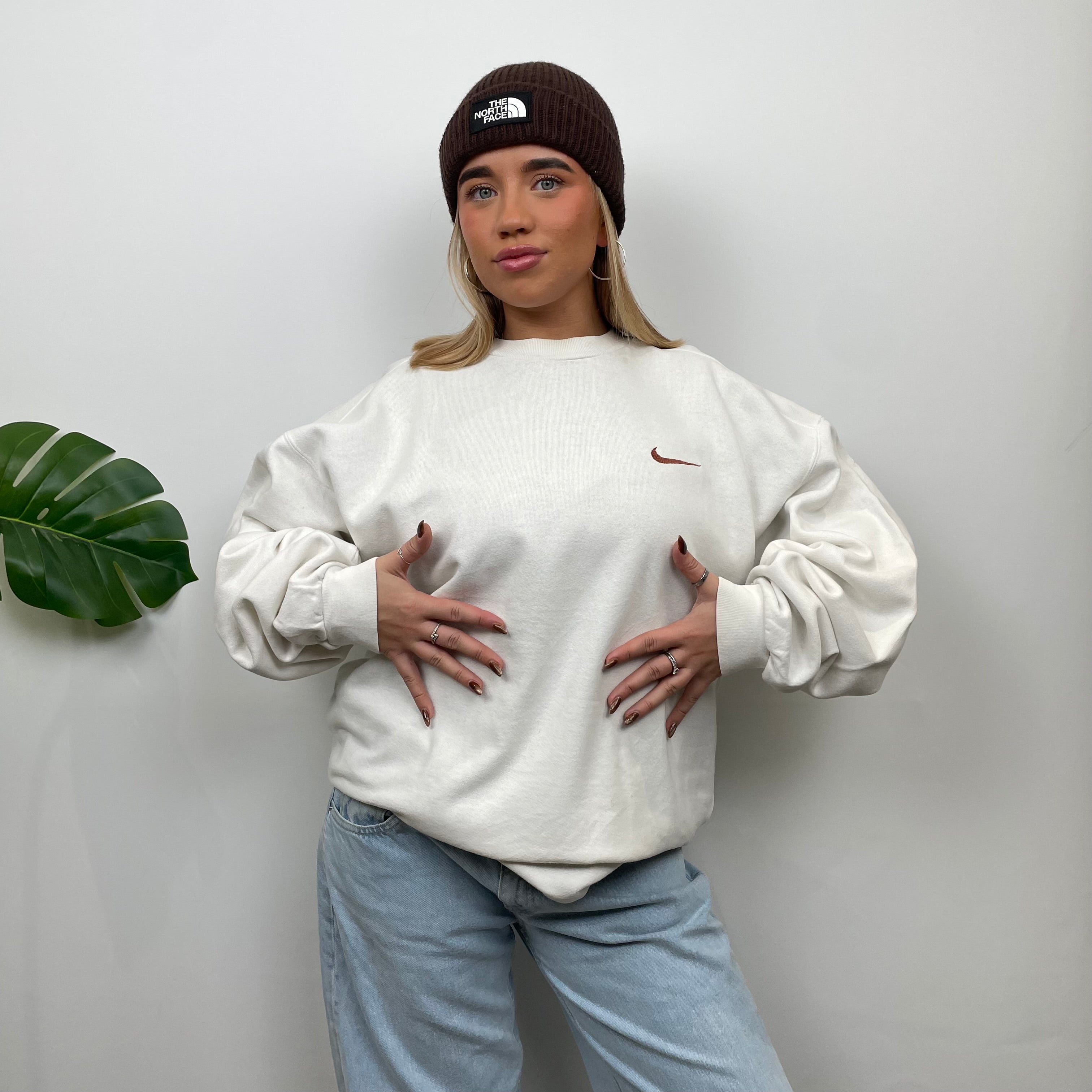 Nike RARE White Embroidered Swoosh Sweatshirt (L)