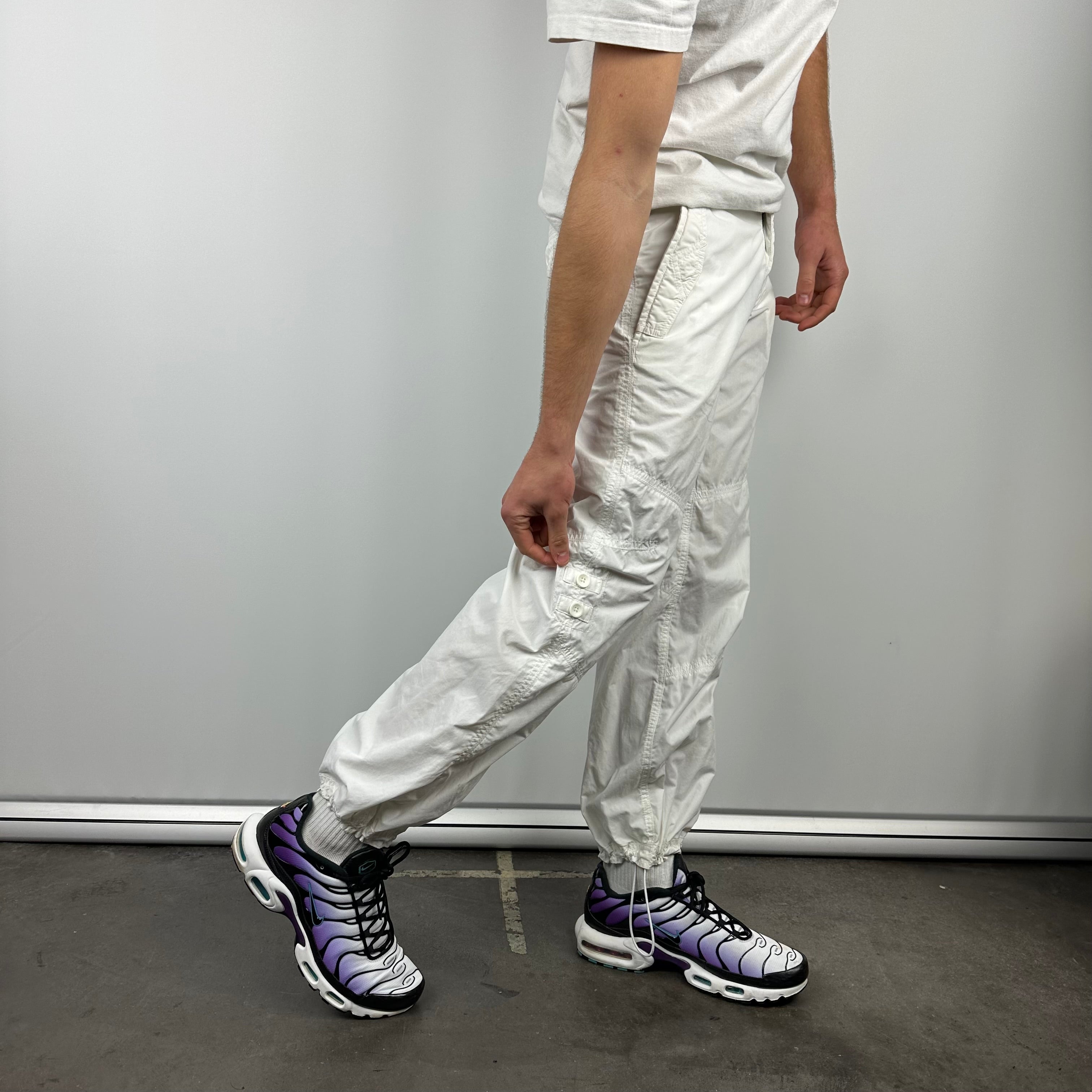 Nike White Embroidered Spell Out Cargo Track Pants (M)