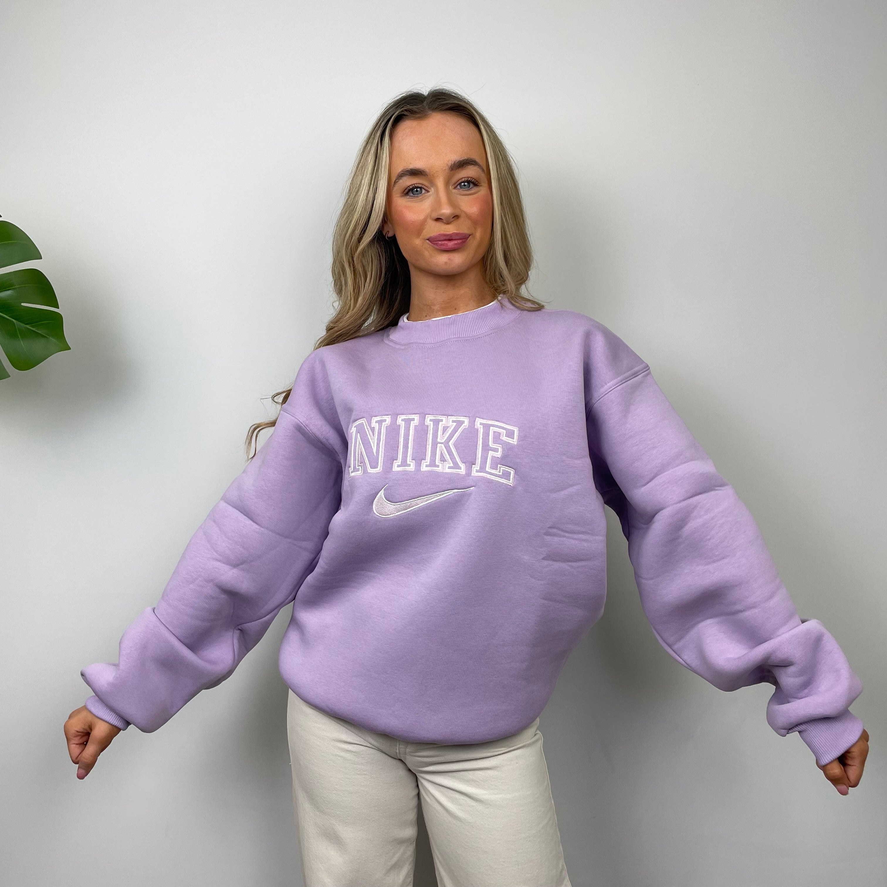 Nike Lilac Embroidered Spell Out Sweatshirt (S)