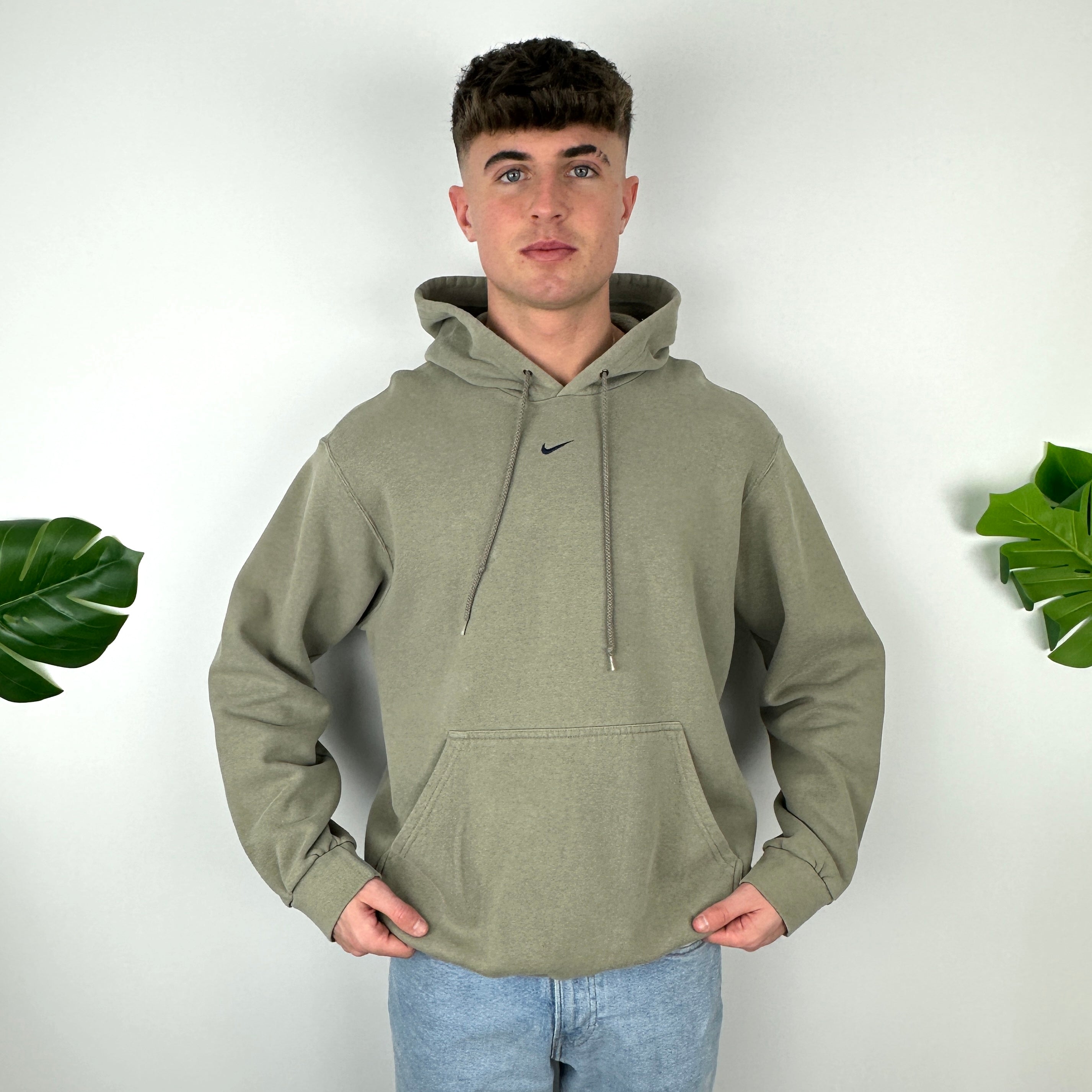 Nike RARE Travis Scott Green Embroidered Swoosh Hoodie (L) â Jamie Online Vintage