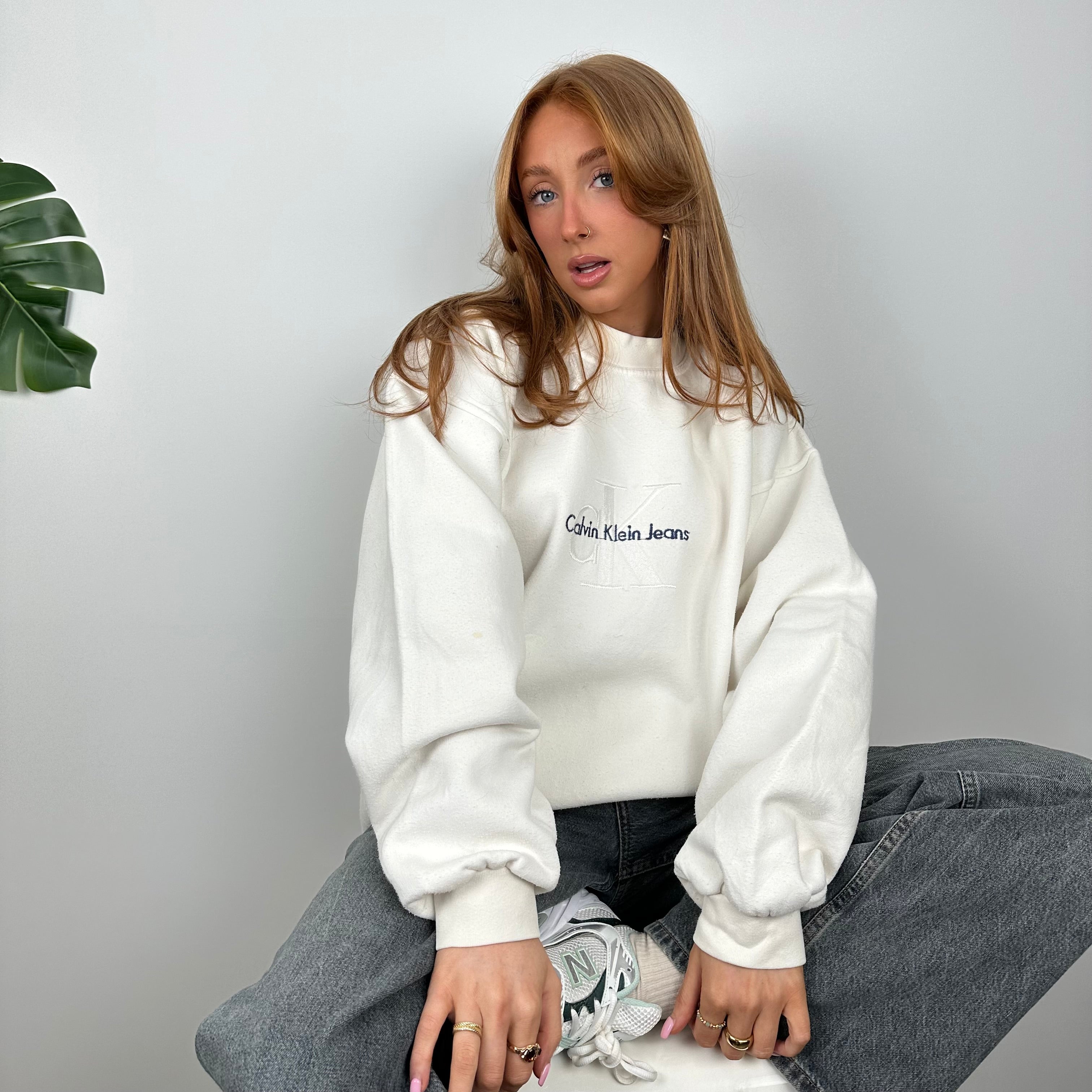 Calvin Klein RARE White Embroidered Spell Out Sweatshirt (XXL)