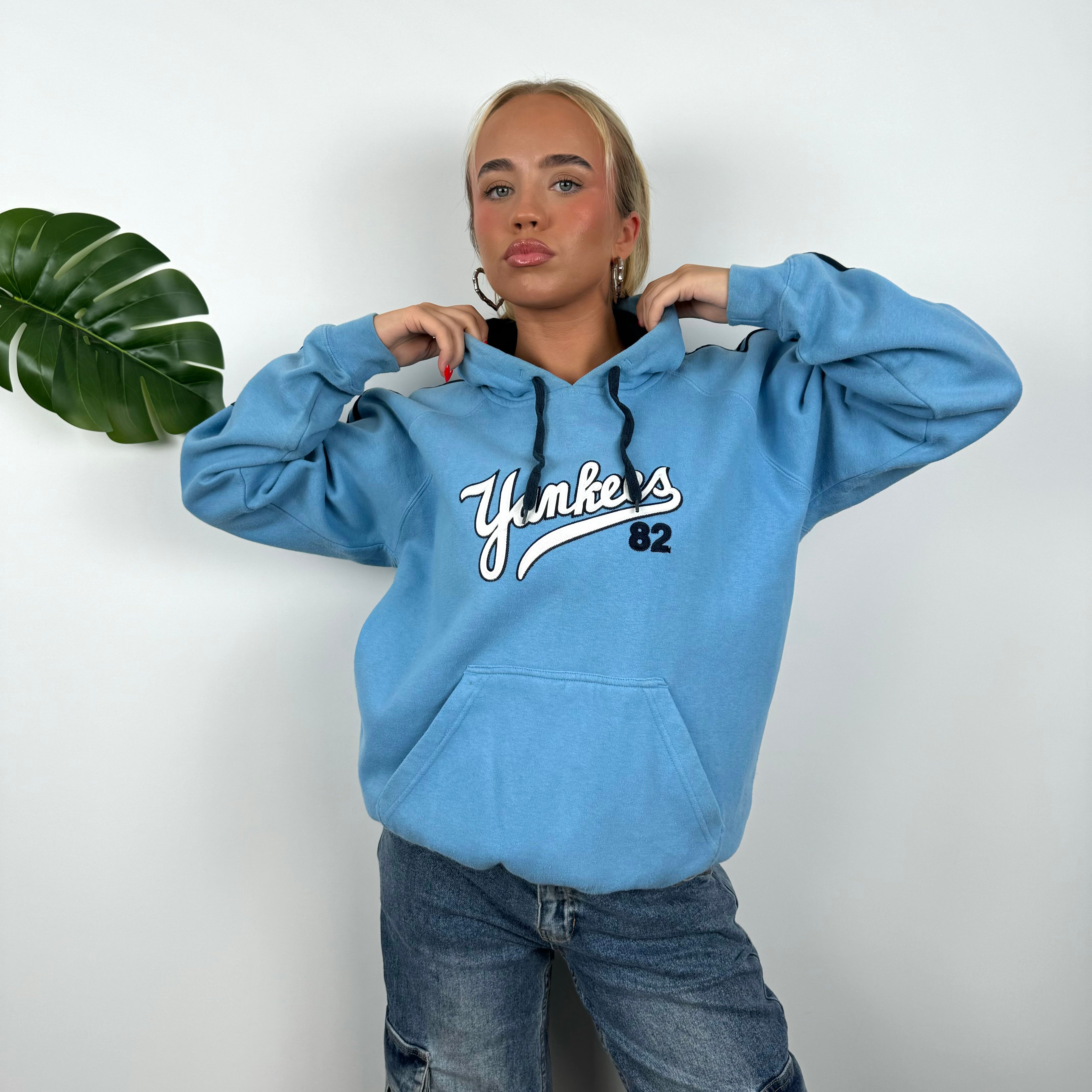 MLB New York Yankees Baby Blue Embroidered Spell Out Hoodie (S)