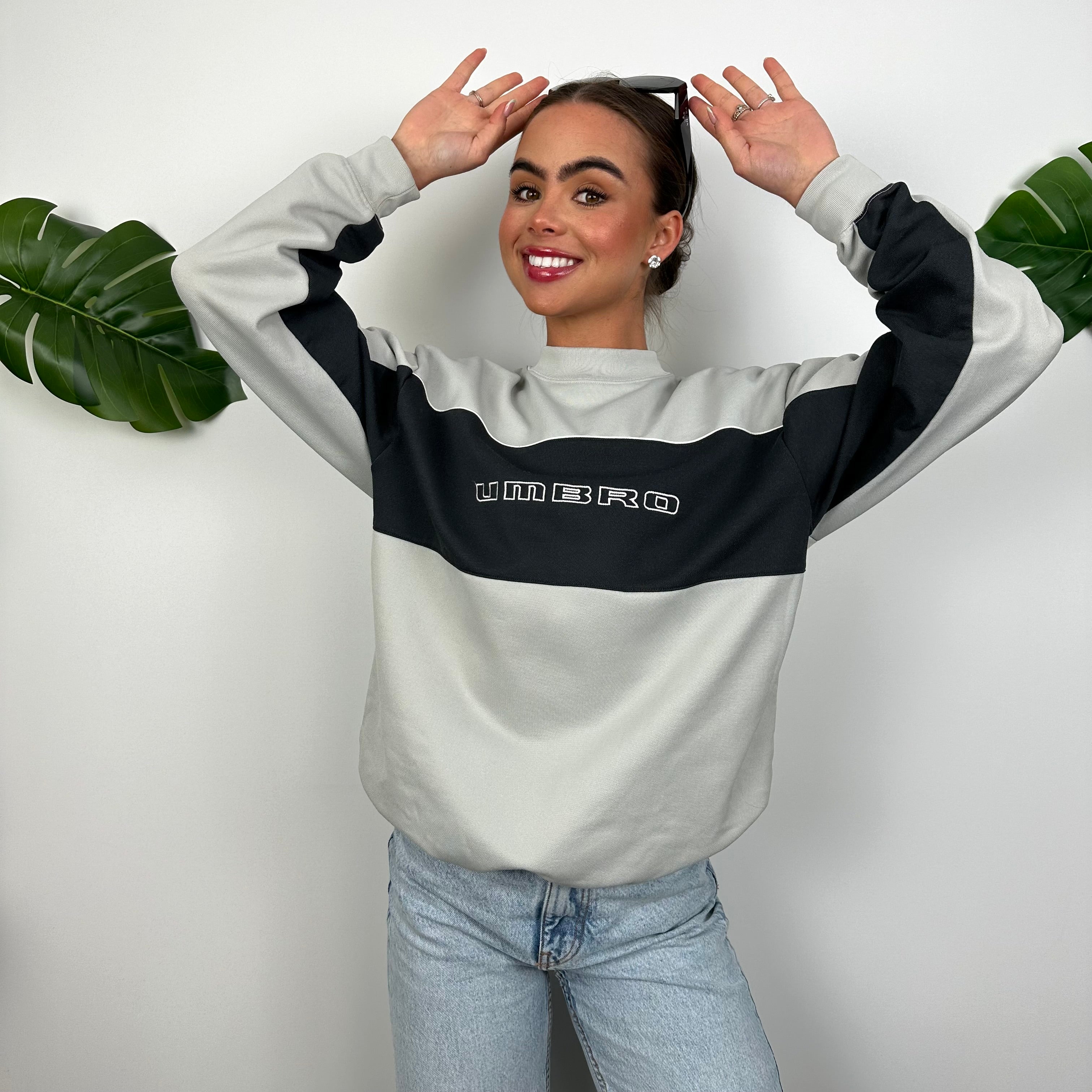 Umbro Grey Embroidered Spell Out Sweatshirt (S)