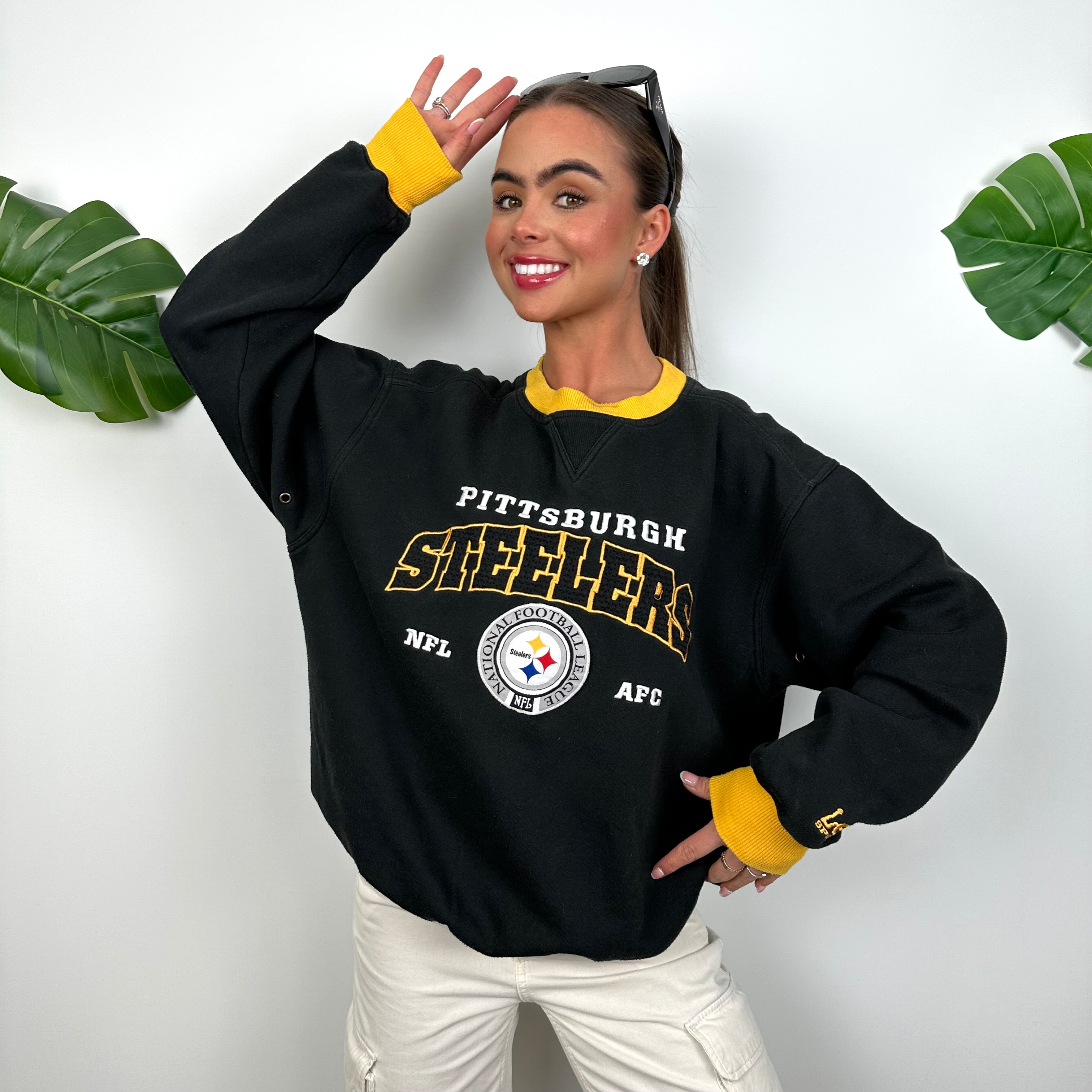 NFL Pittsburgh Steelers Black Embroidered Spell Out Sweatshirt (M)