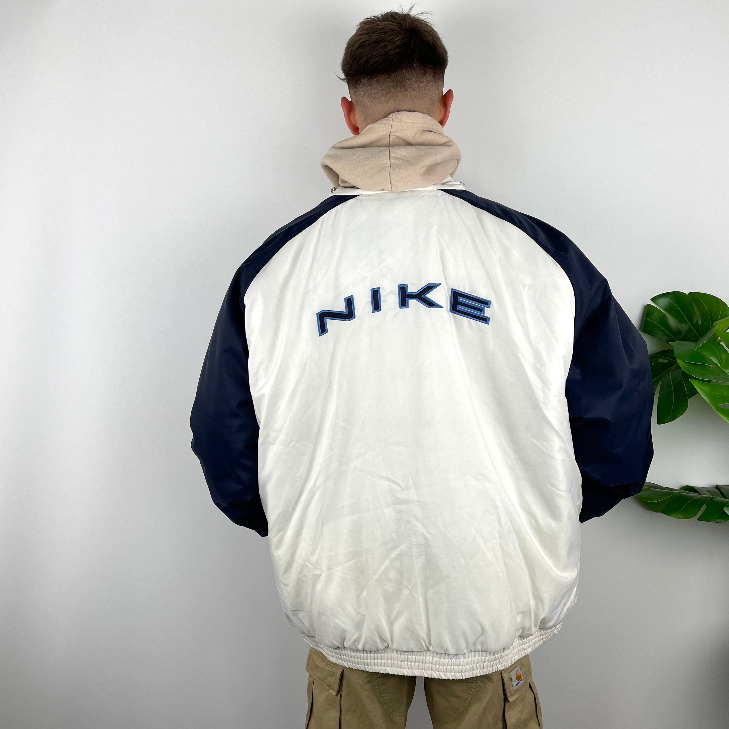 Nike RARE White Embroidered Spell Out Padded Heavyweight Jacket (XXL)