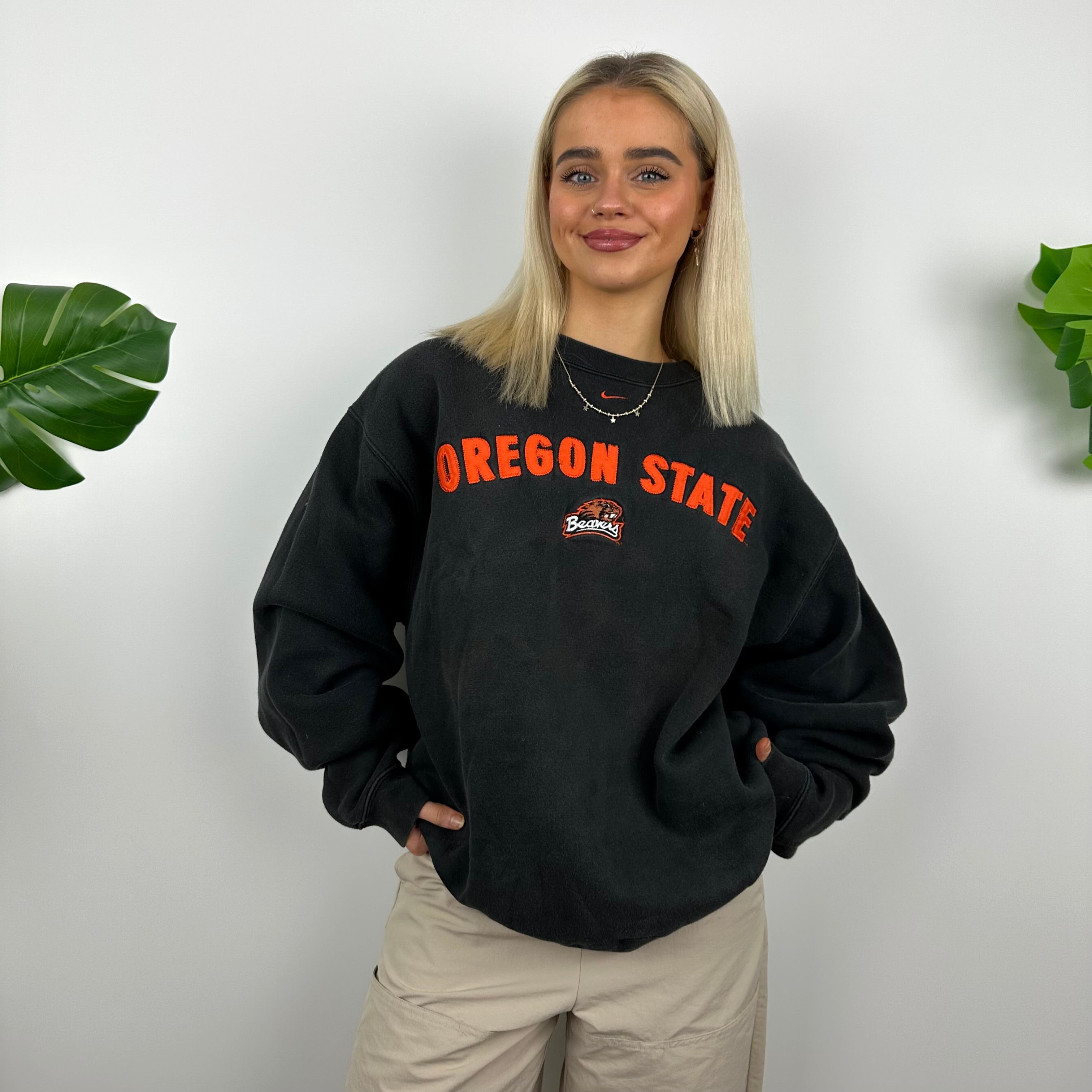 Nike x Oregon State RARE Black Embroidered Spell Out Sweatshirt (L)