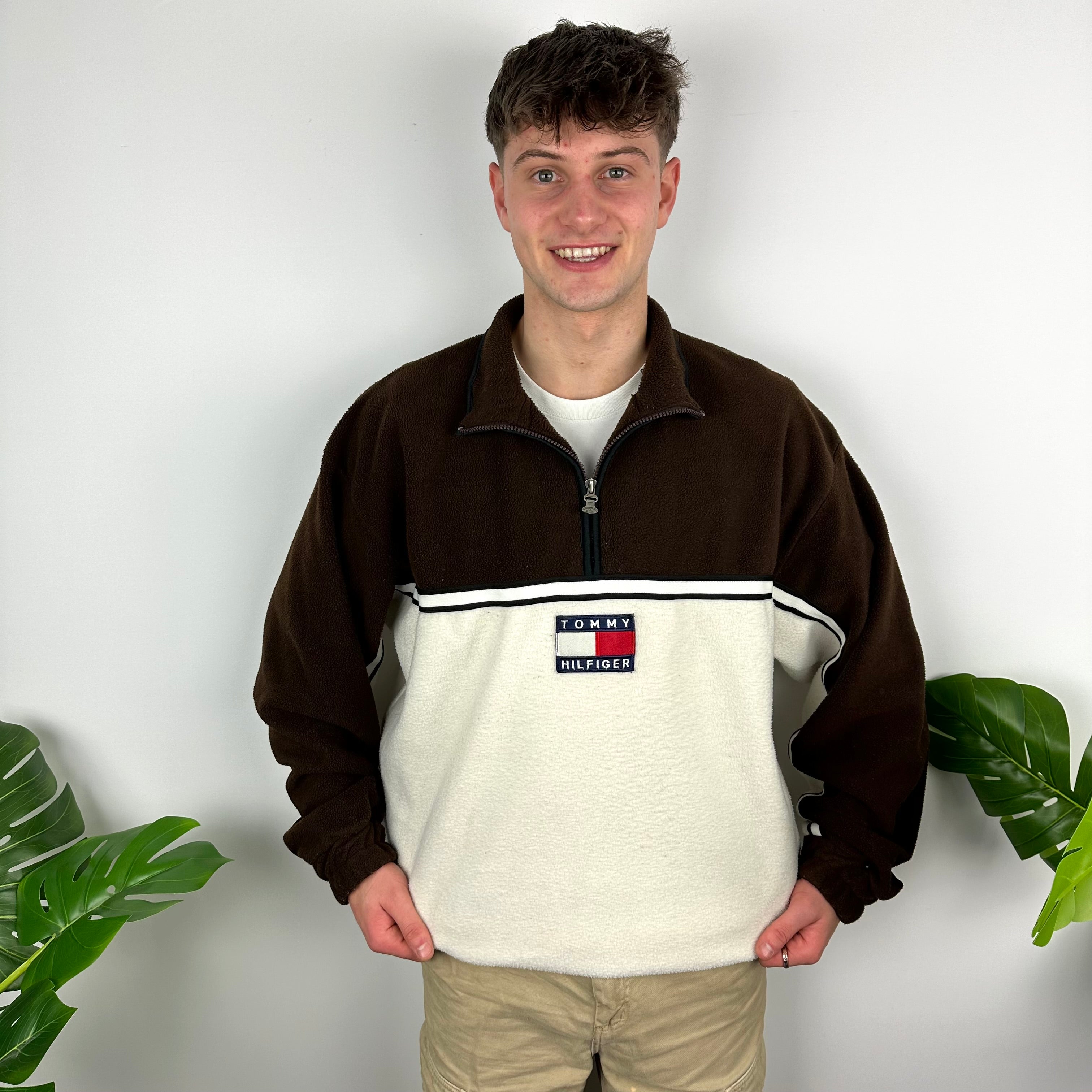 Tommy Hilfiger Cream & Brown Embroidered Spell Out Teddy Bear Fleece Quarter Zip Sweatshirt (XL)
