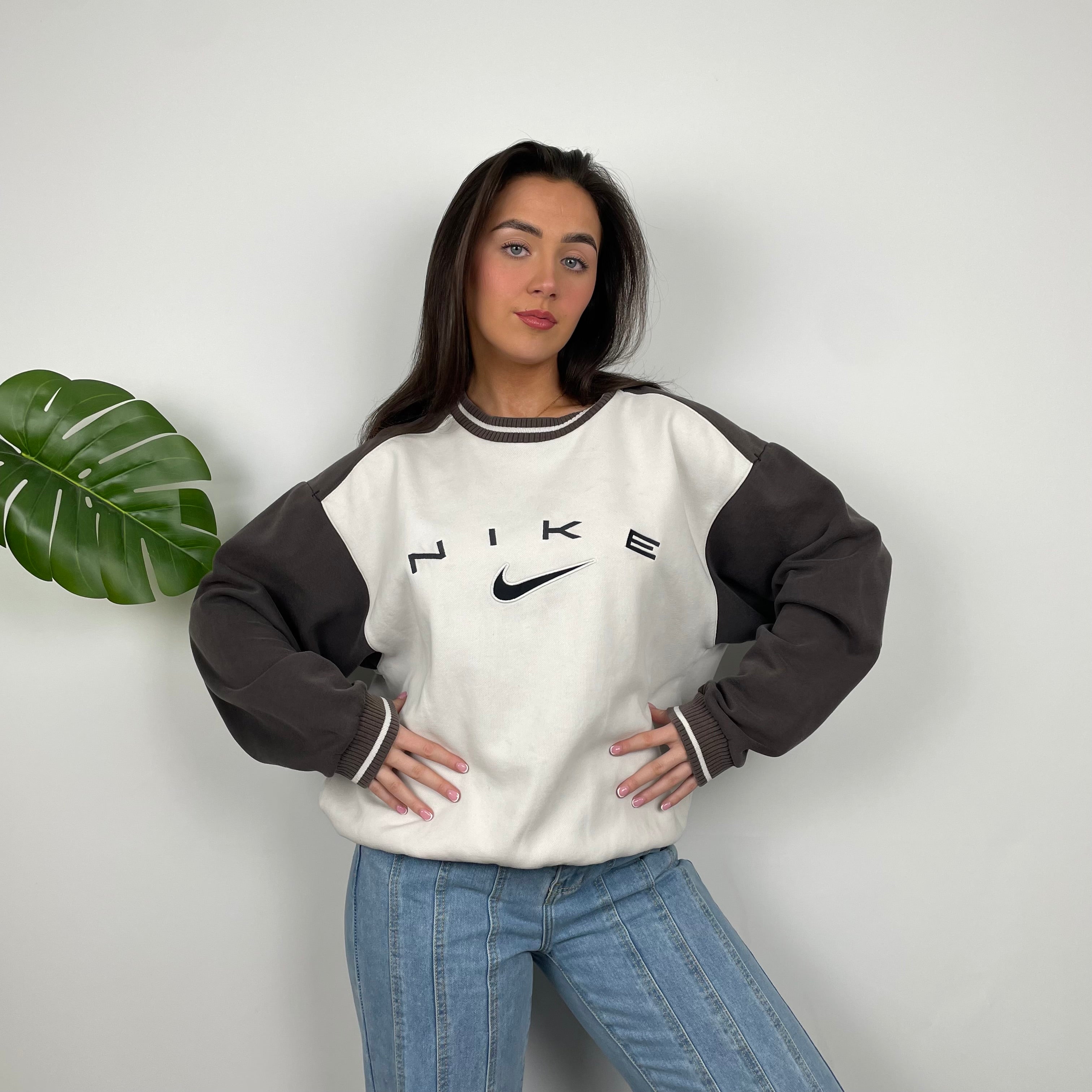 Nike Cream Embroidered Spell Out Sweatshirt (M)