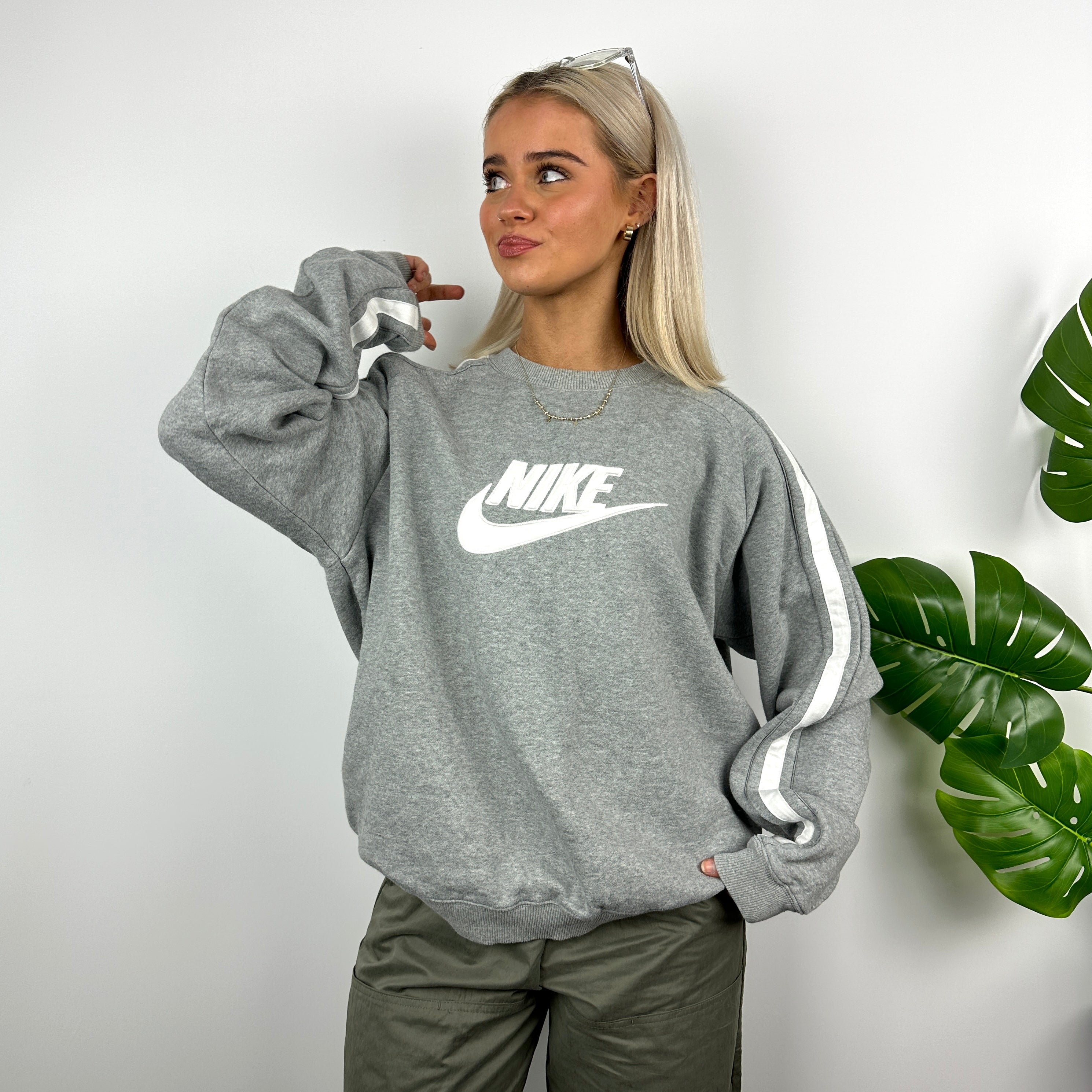 Nike Grey Embroidered Spell Out Sweatshirt (M)