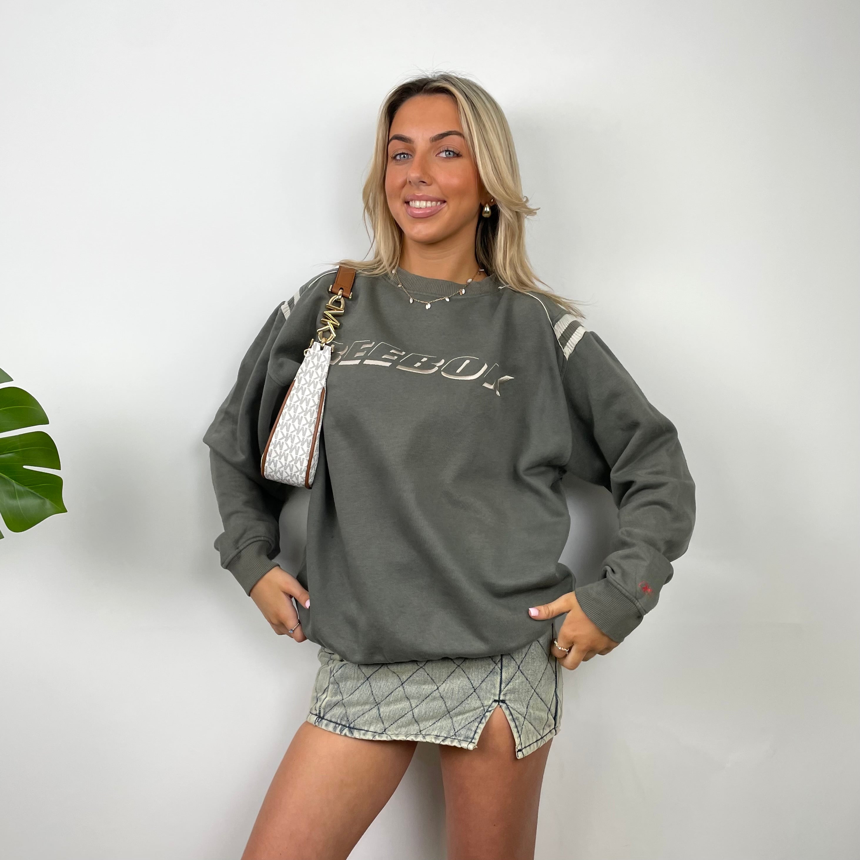 Reebok Grey Embroidered Spell Out Sweatshirt (M)