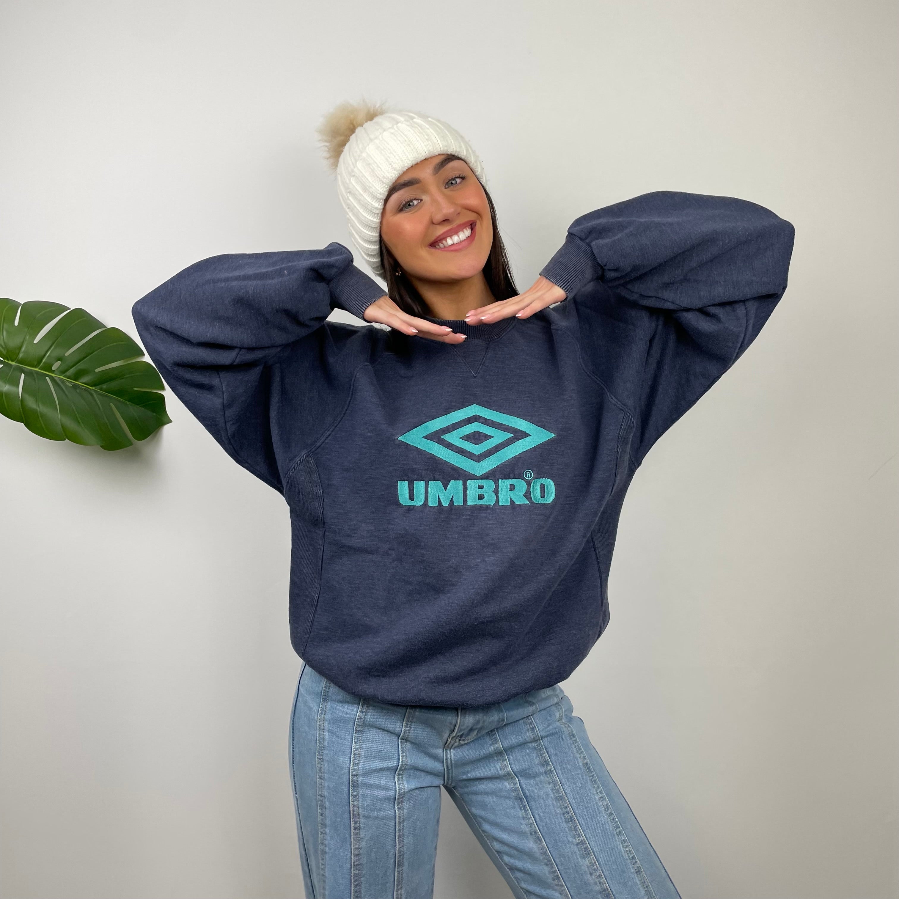 Umbro Navy Embroidered Spell Out Sweatshirt (L)