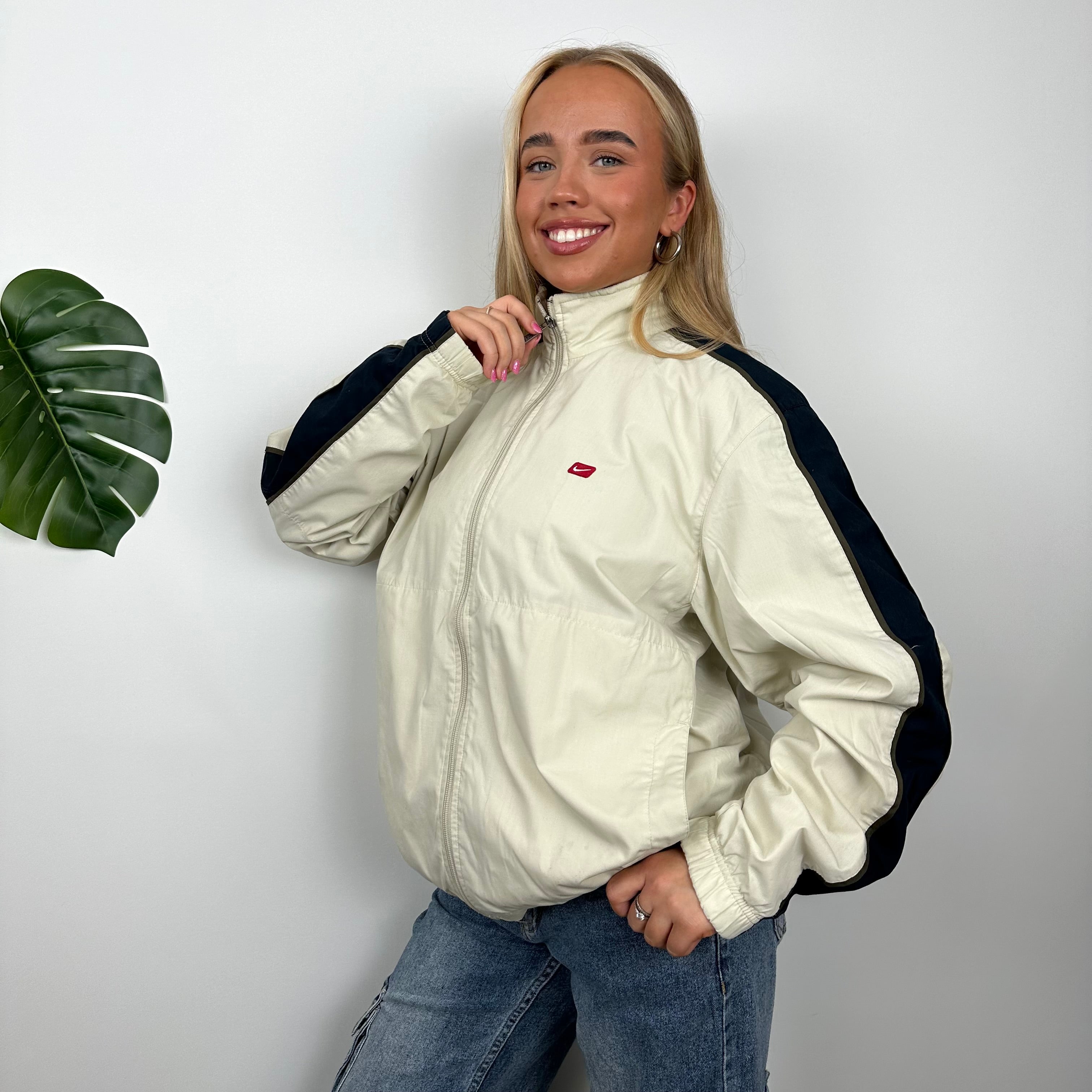 Nike Cream Embroidered Swoosh Windbreaker Jacket (M)