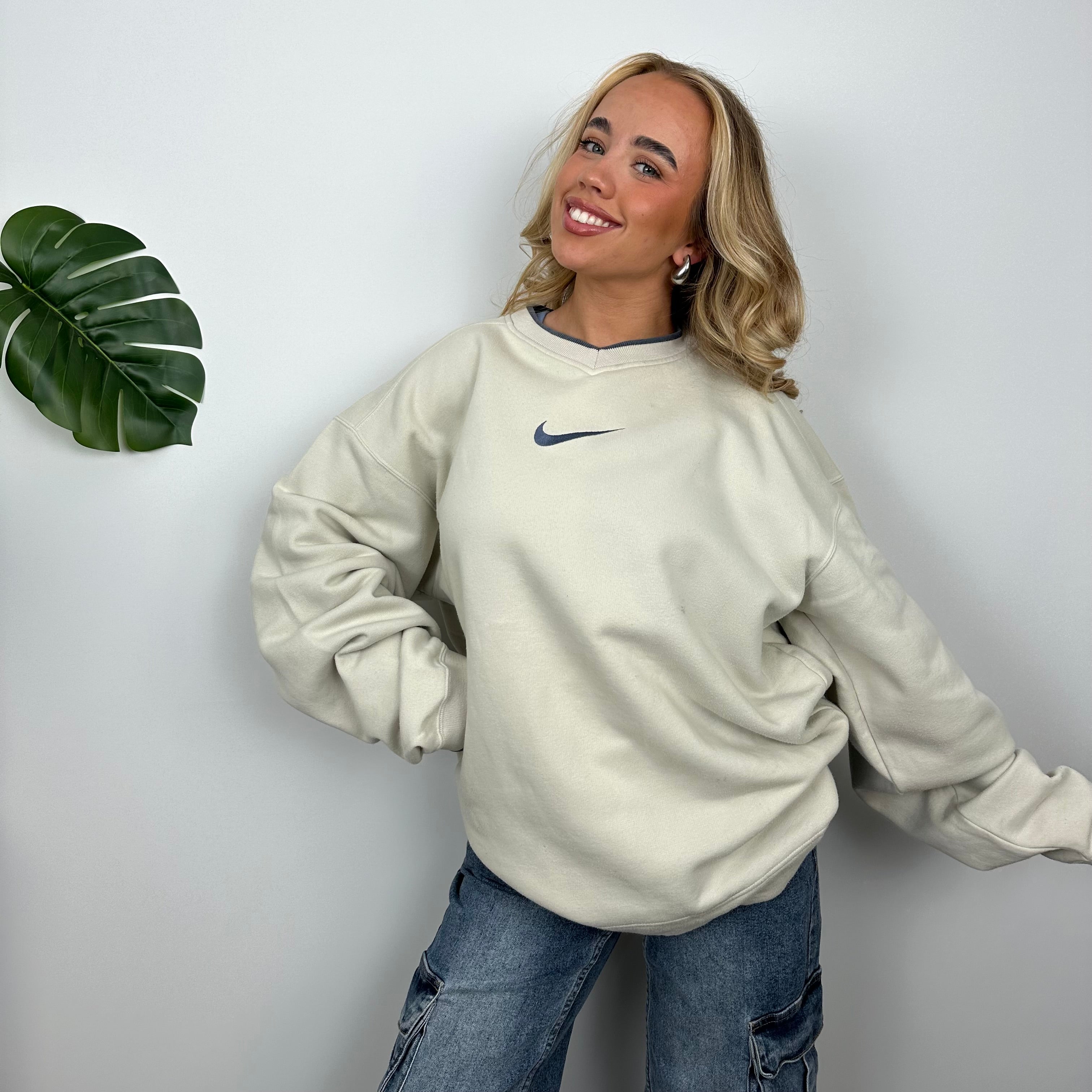 Nike Cream Embroidered Swoosh Sweatshirt (XL)