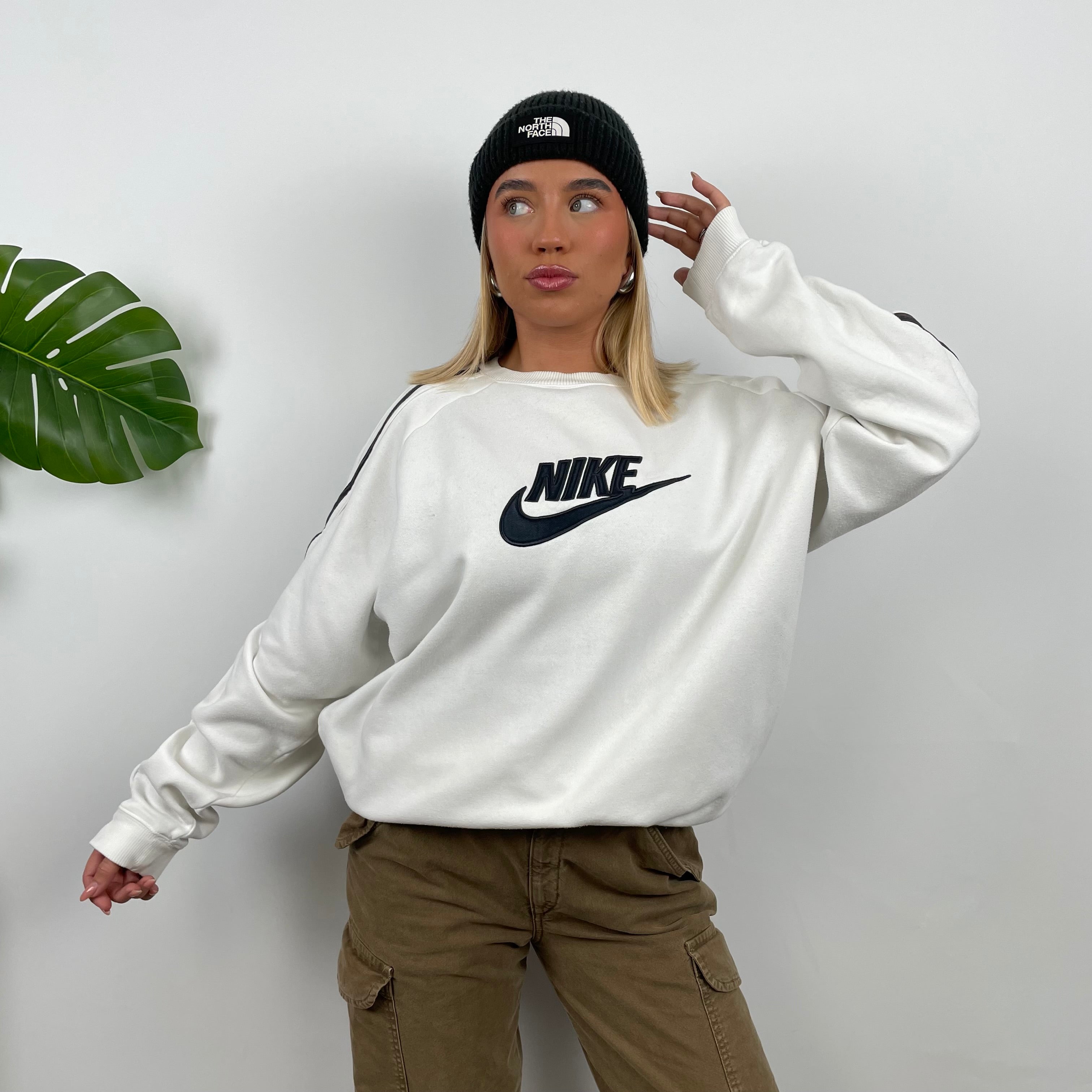 Nike White Embroidered Spell Out Sweatshirt (M)