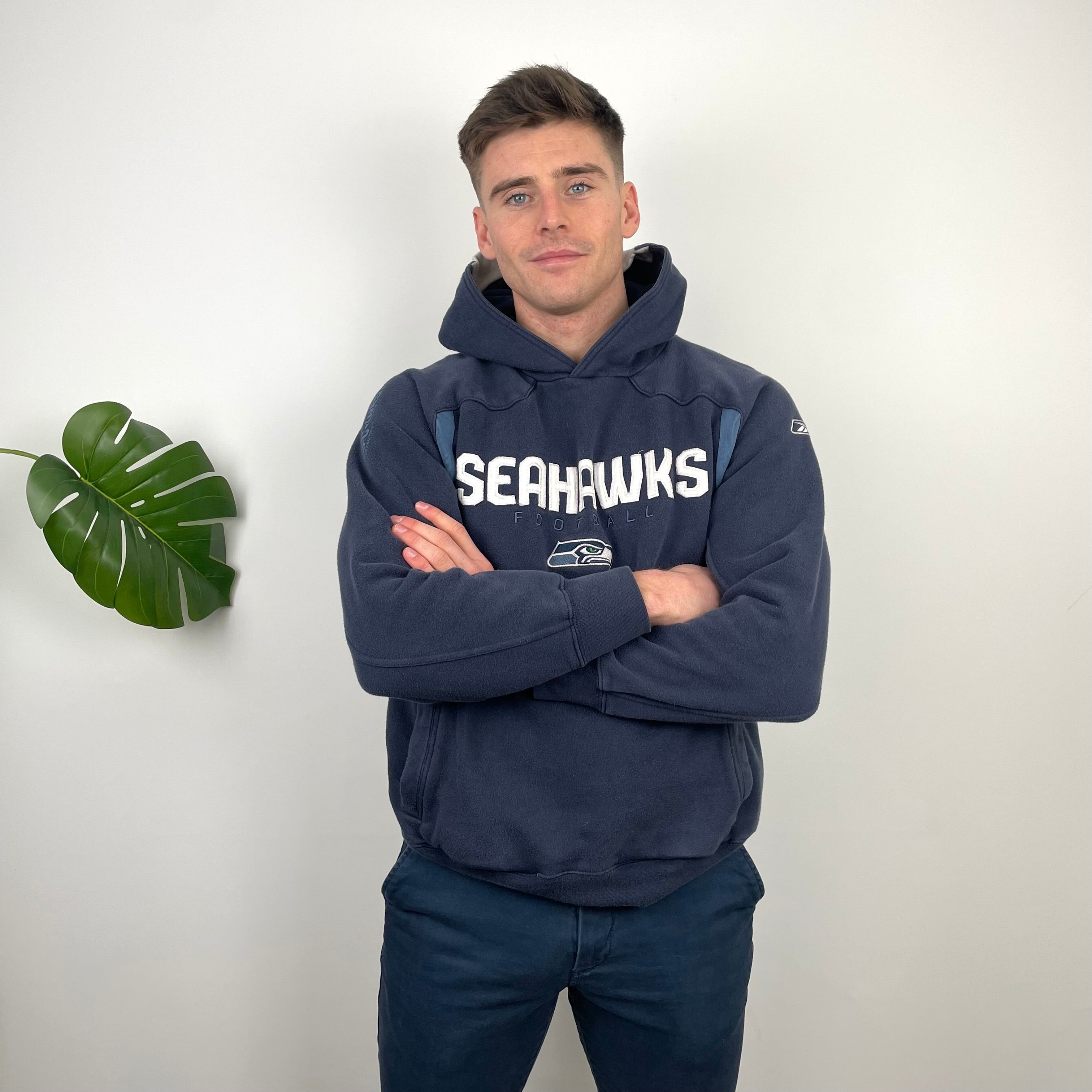 NFL Seattle Seahawks Navy Embroidered Spell Out Sweatshirt (M)