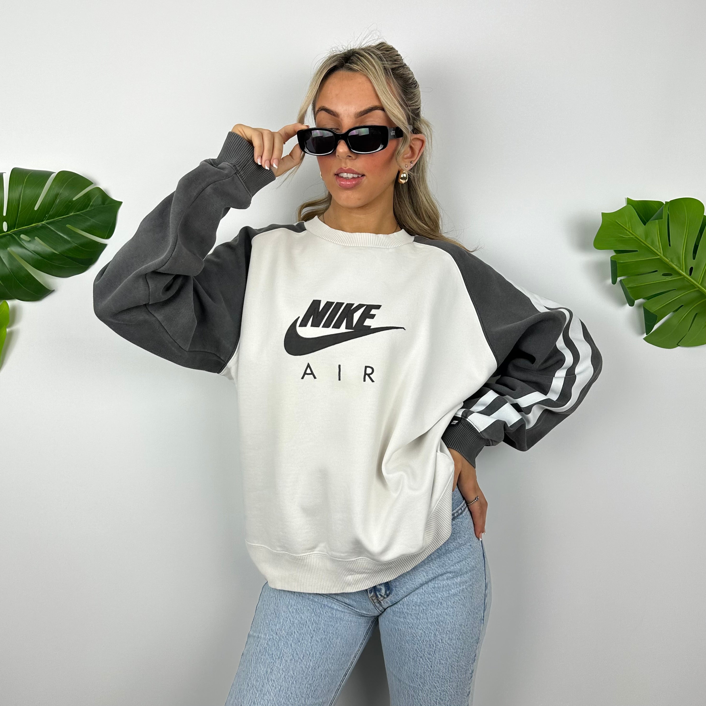 Nike White Embroidered Spell Out Sweatshirt (M)