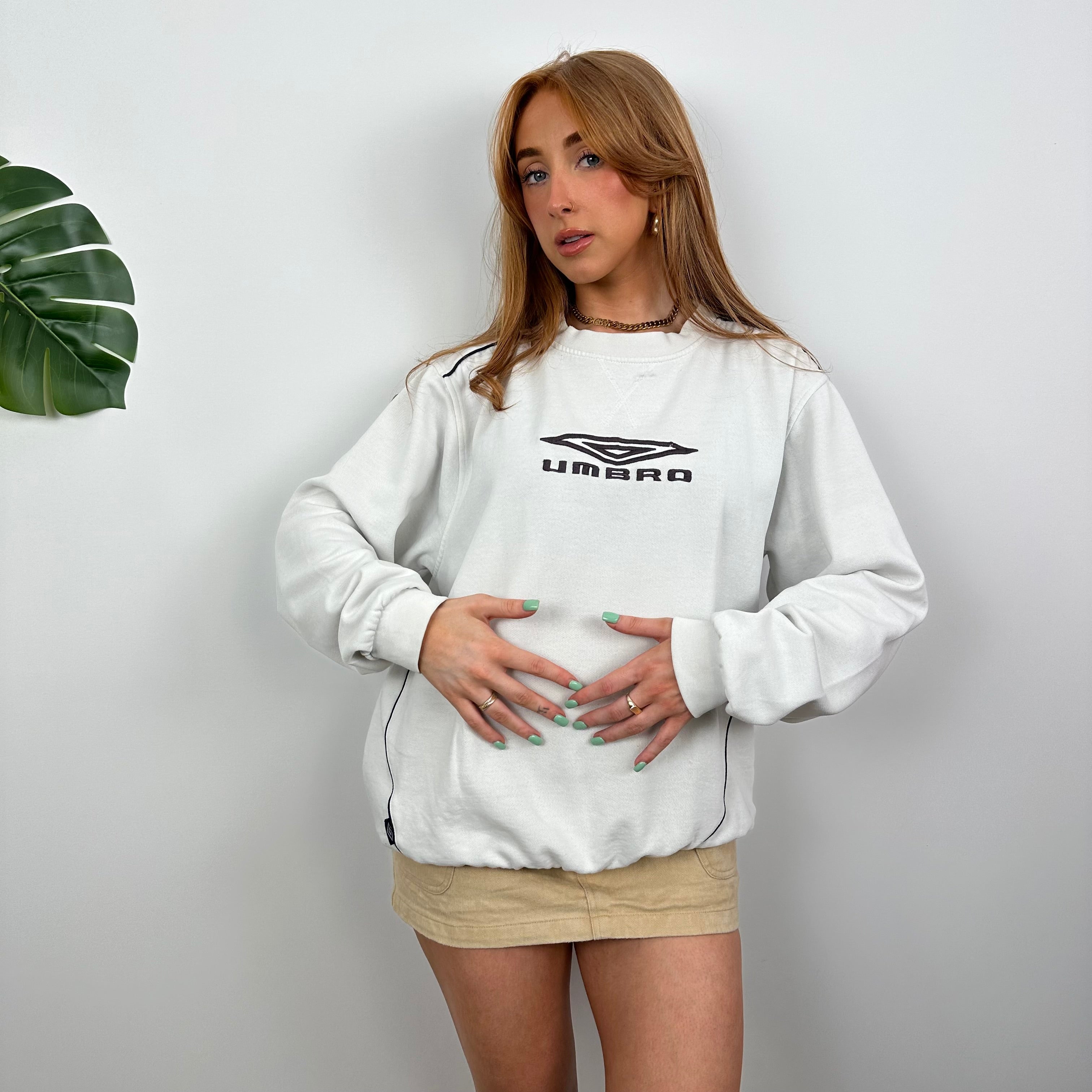 Umbro White Embroidered Spell Out Sweatshirt (M)