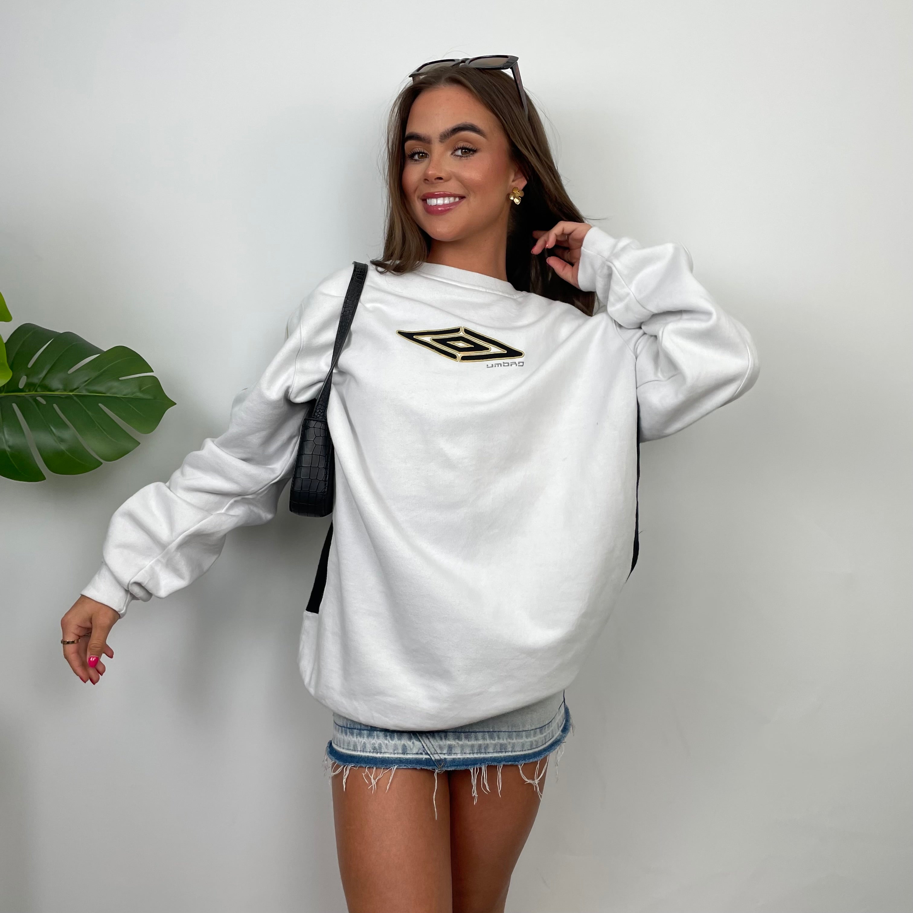 Umbro White Embroidered Spell Out Sweatshirt (XXL)